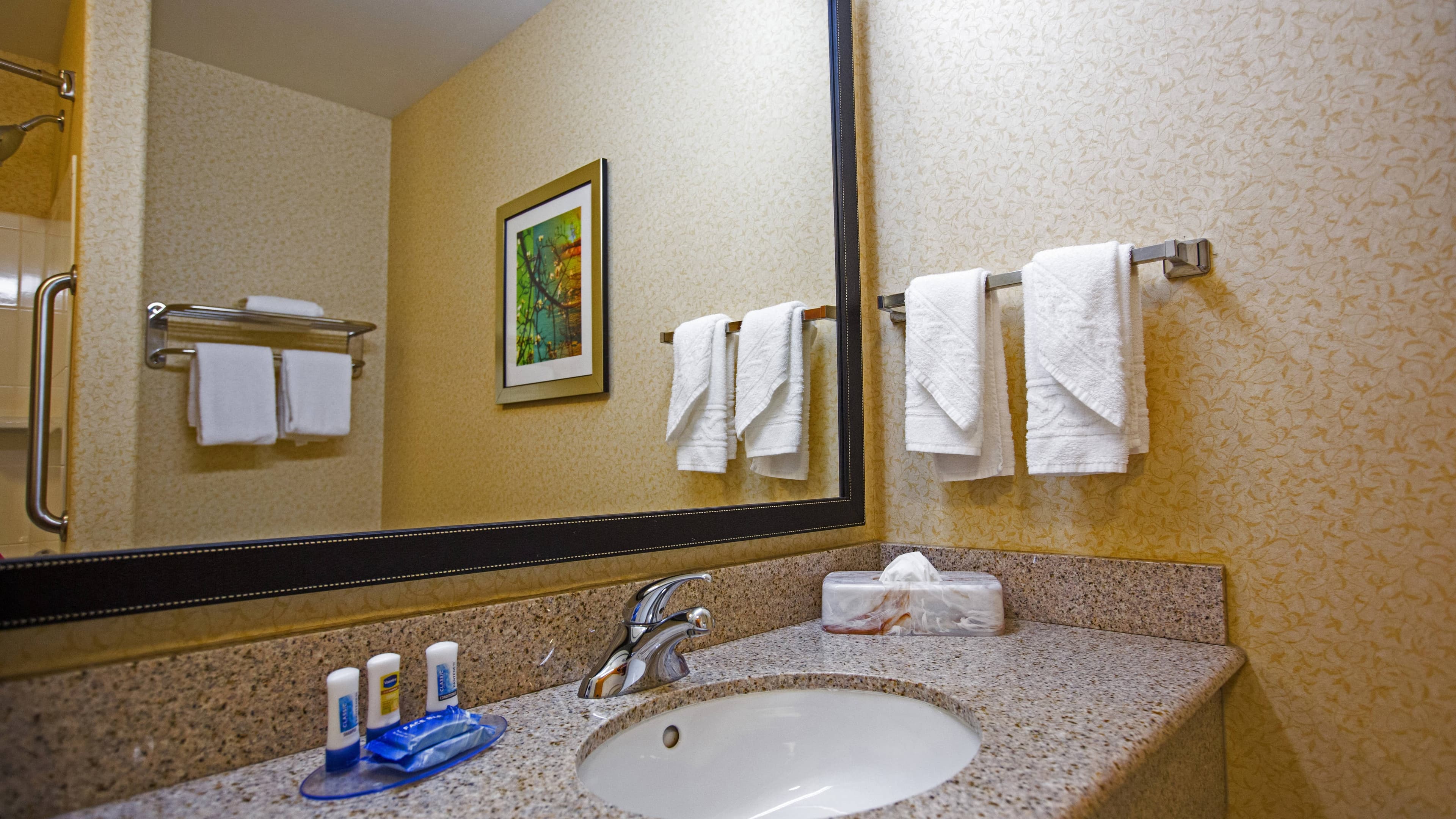 Fairfield Inn & Suites Toledo North - Image 3