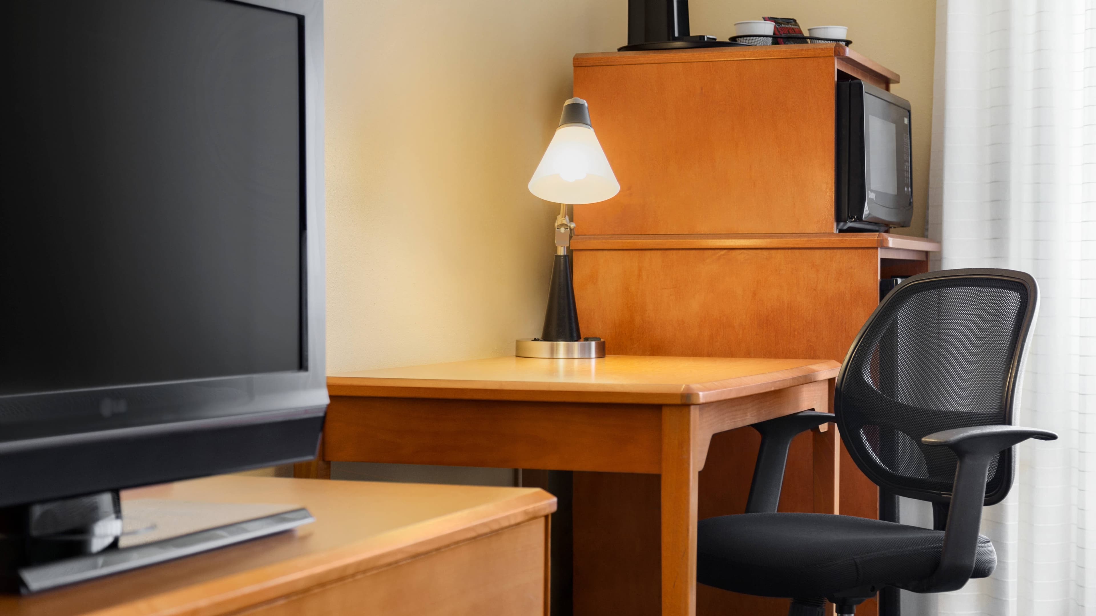 Fairfield Inn & Suites Toledo Maumee — 10