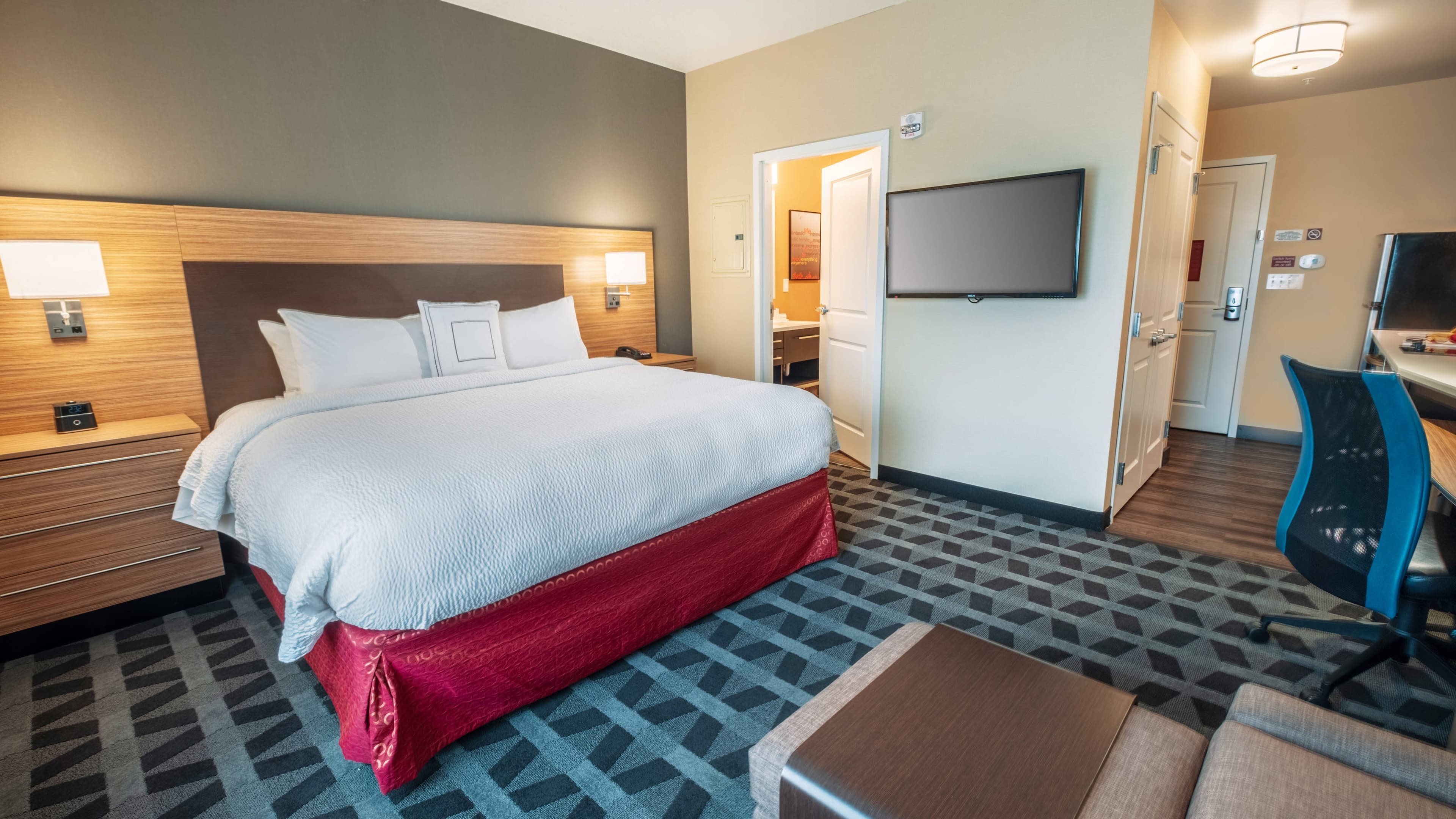 TownePlace Suites Toledo Oregon - Image 2