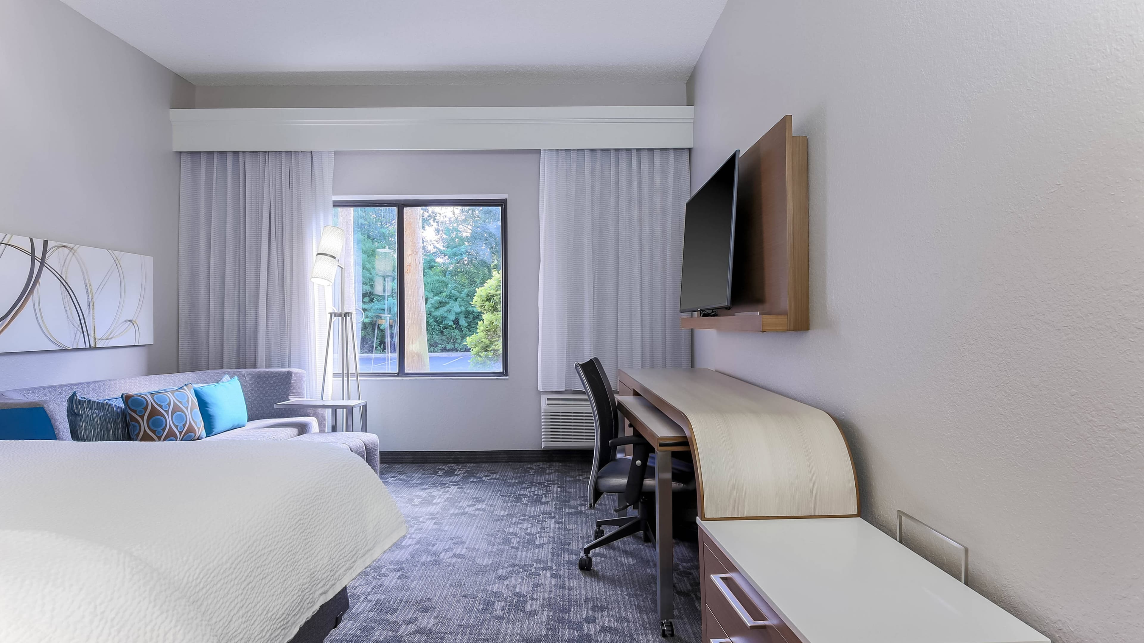 Holiday Inn Express Tampa-Brandon — 9