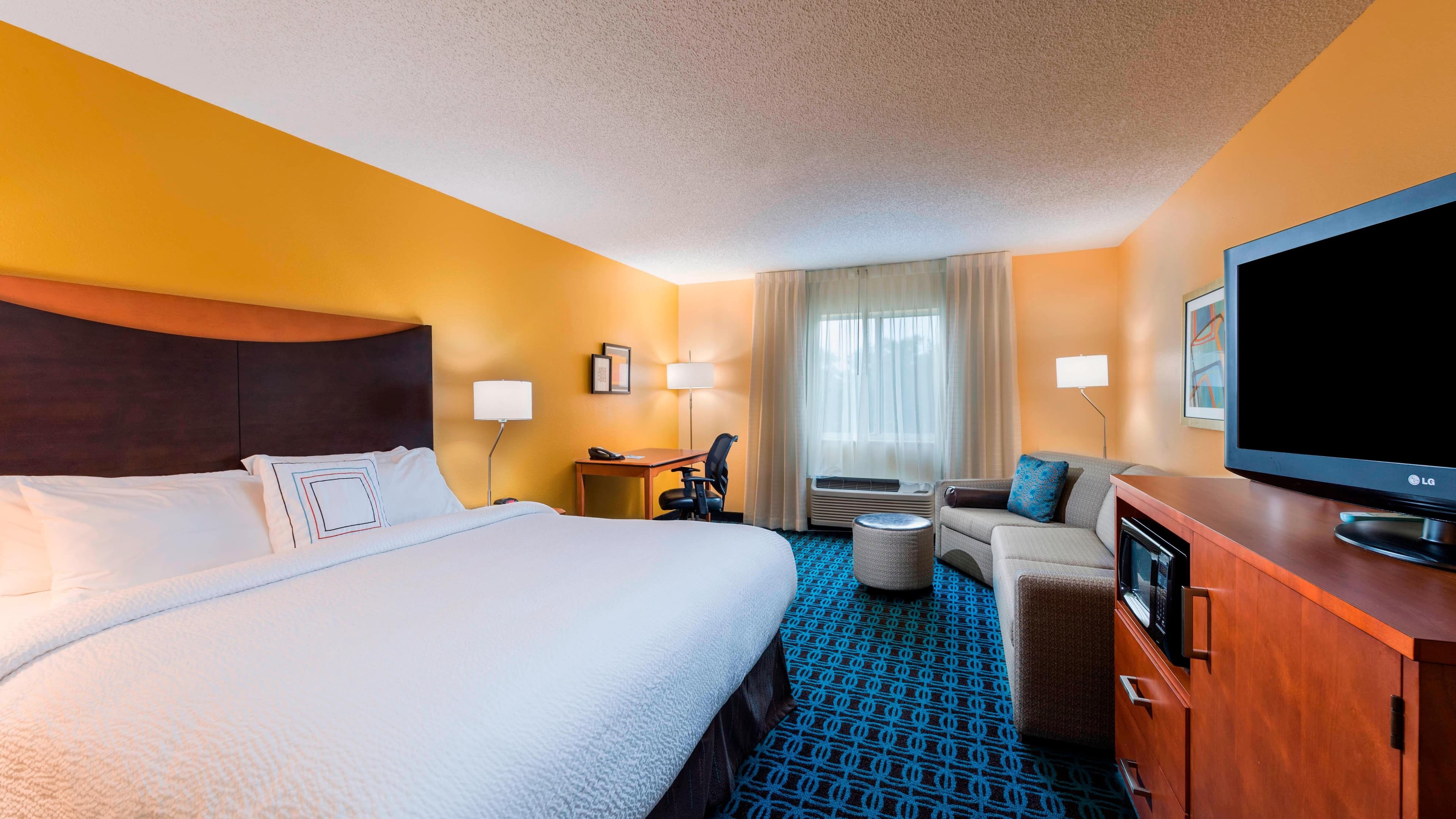 Fairfield Inn & Suites St. Petersburg Clearwater - Image 5