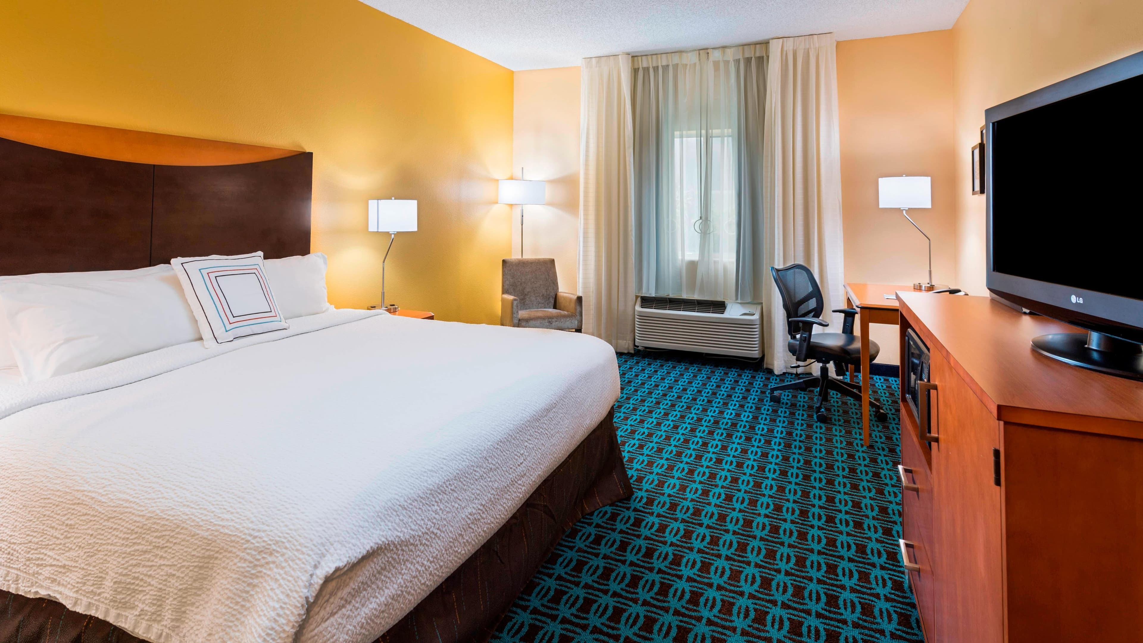 Fairfield Inn & Suites St. Petersburg Clearwater — 8