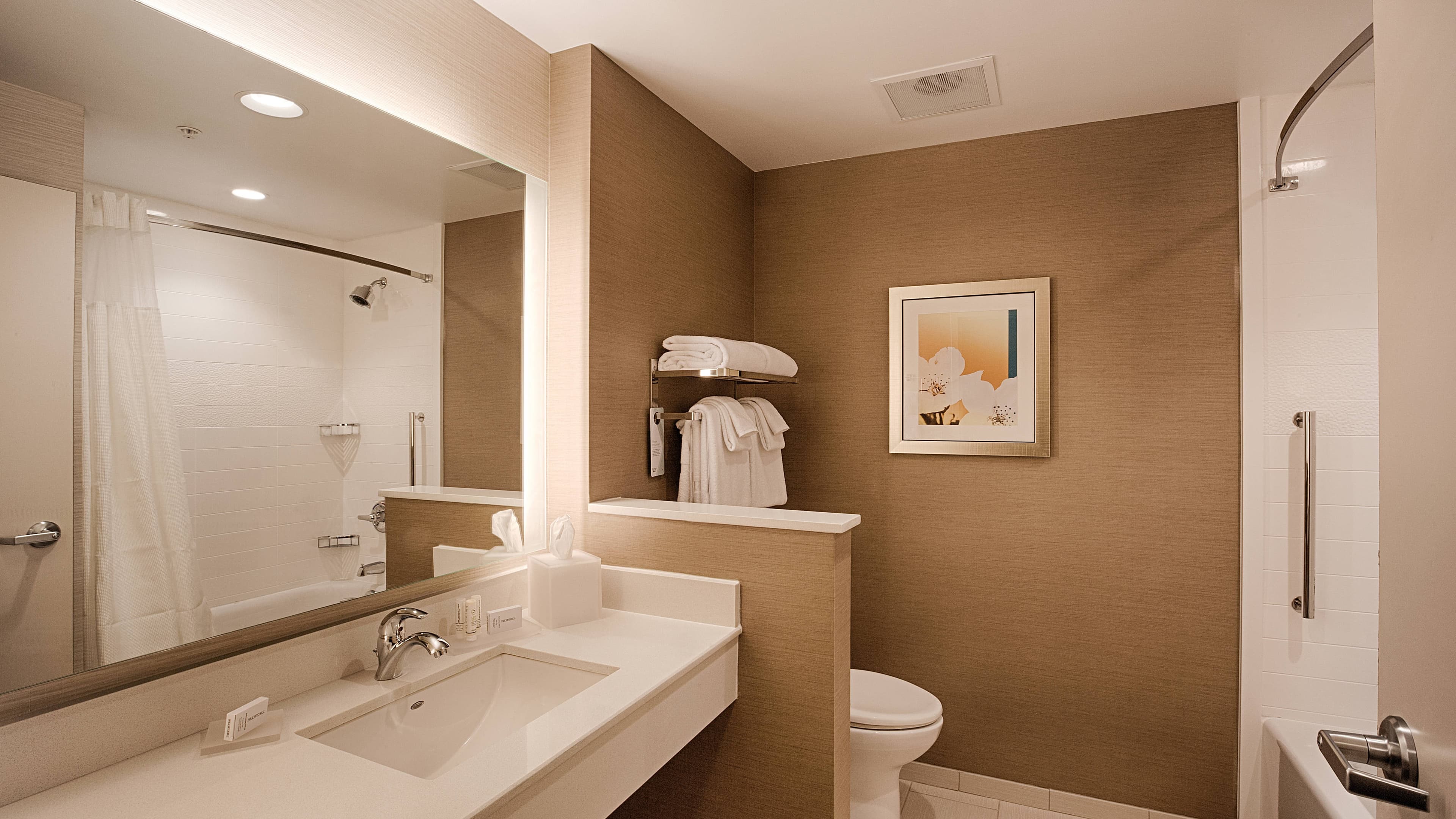 Fairfield Inn & Suites Clearwater Beach — 7