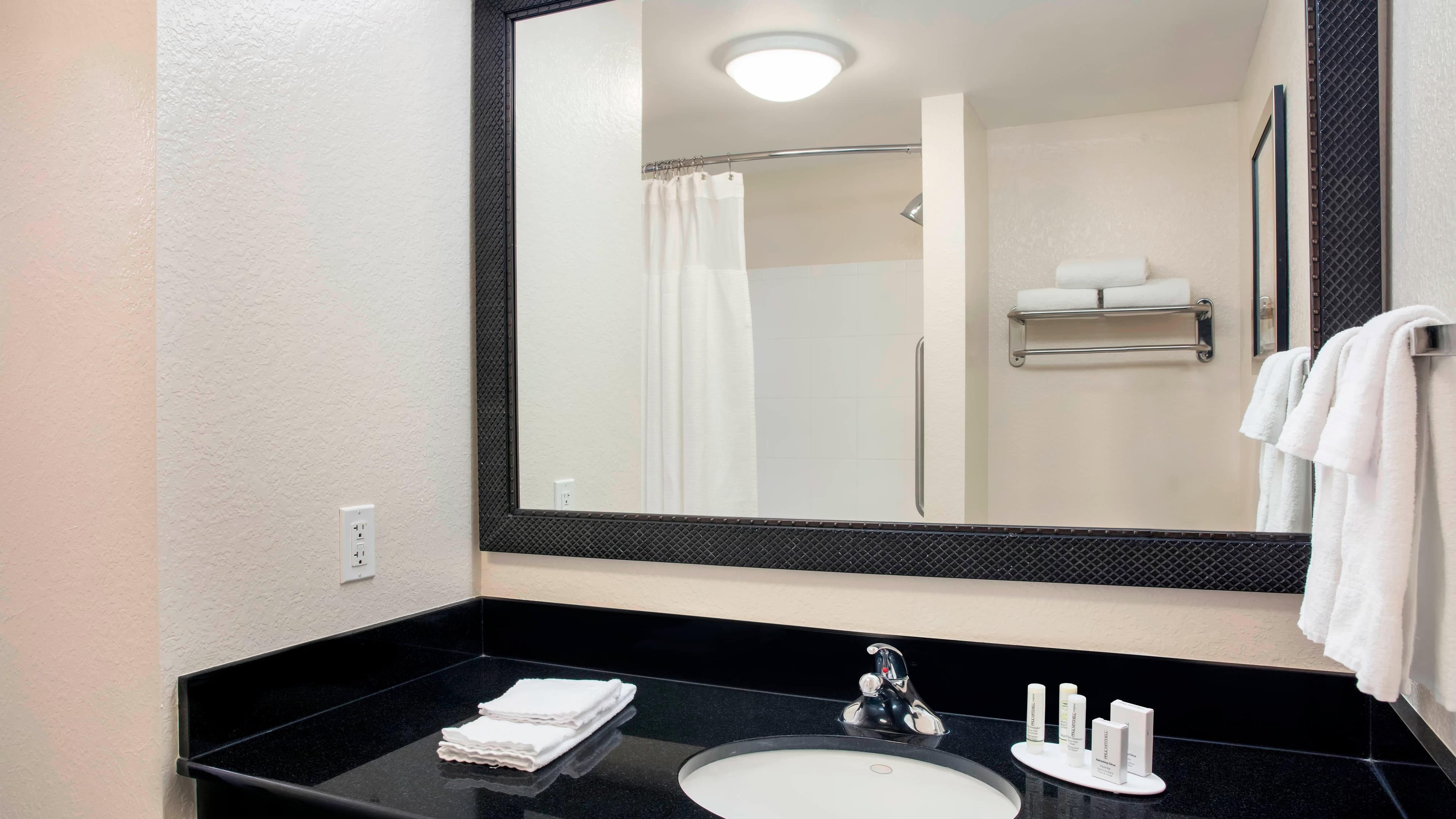 Fairfield Inn & Suites Lakeland Plant City - Image 5