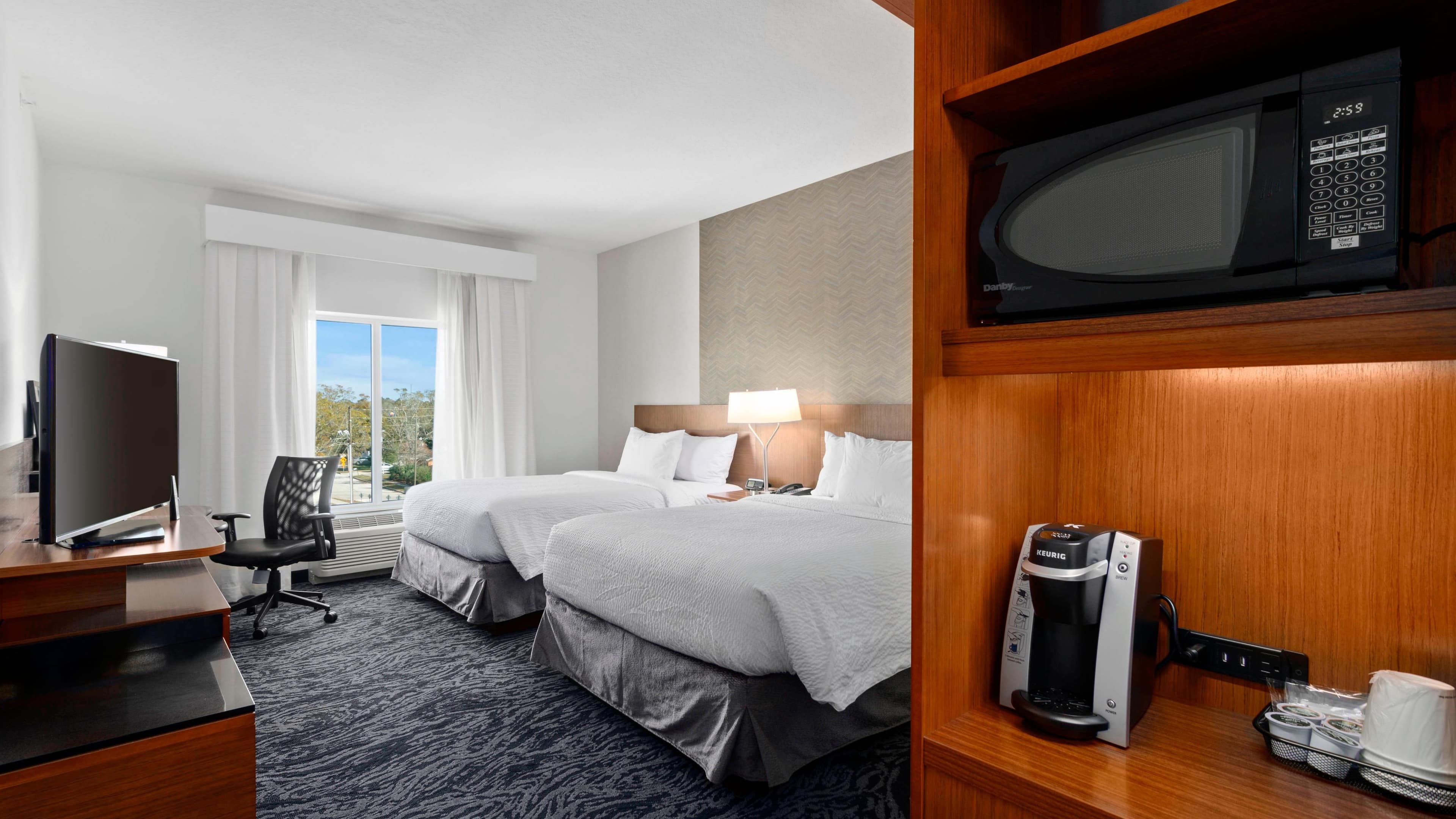 Fairfield Inn & Suites St Petersburg North — 6