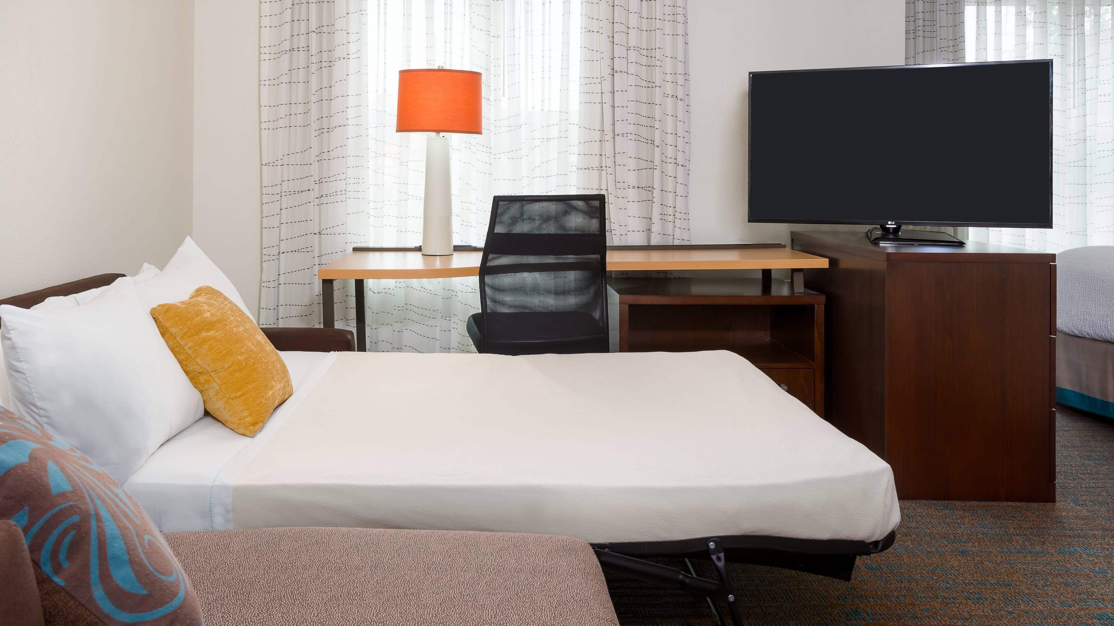 Holiday Inn Express Tampa N I-75 - University Area — 8
