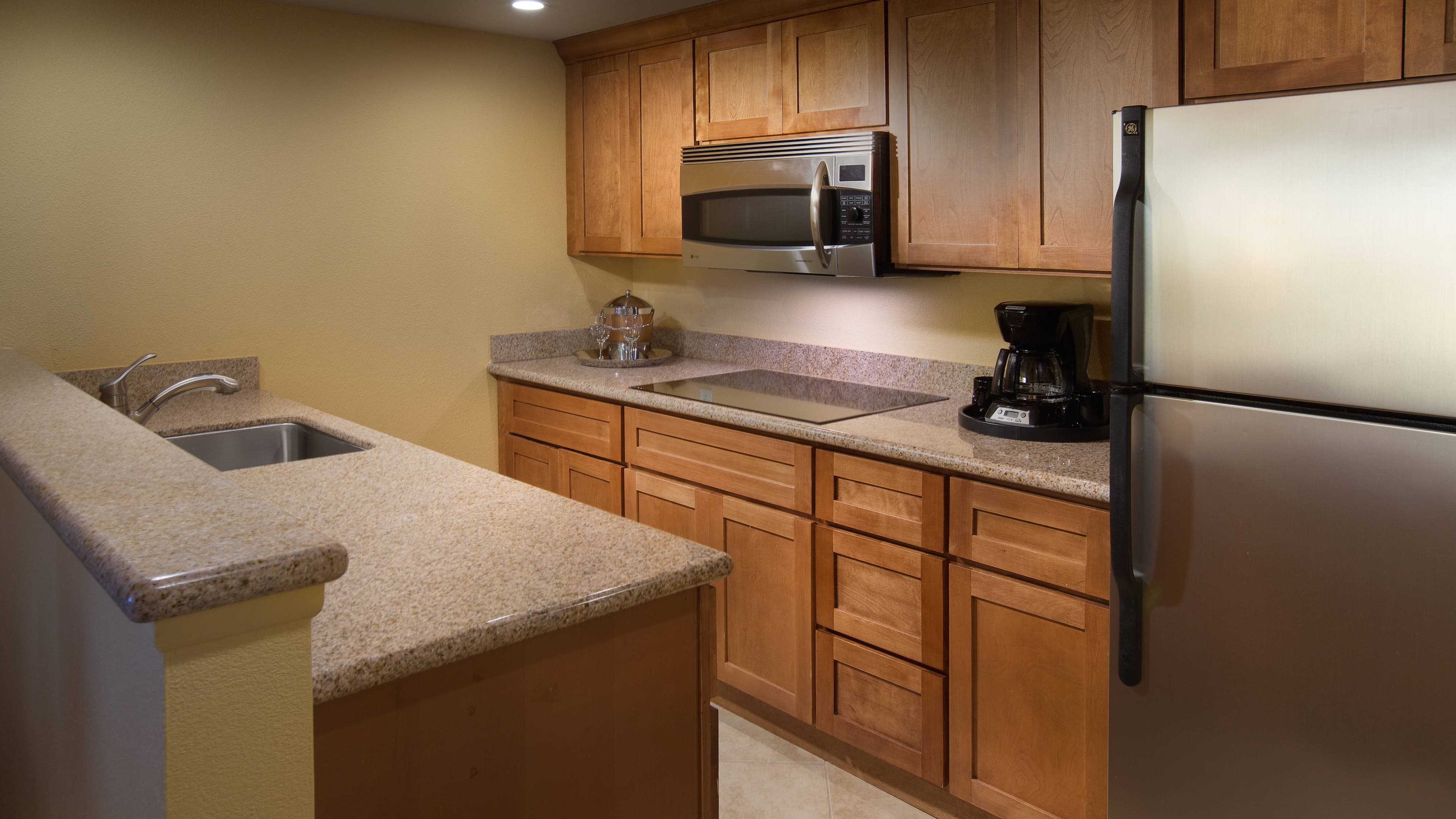 Residence Inn St. Petersburg Treasure Island - Image 2