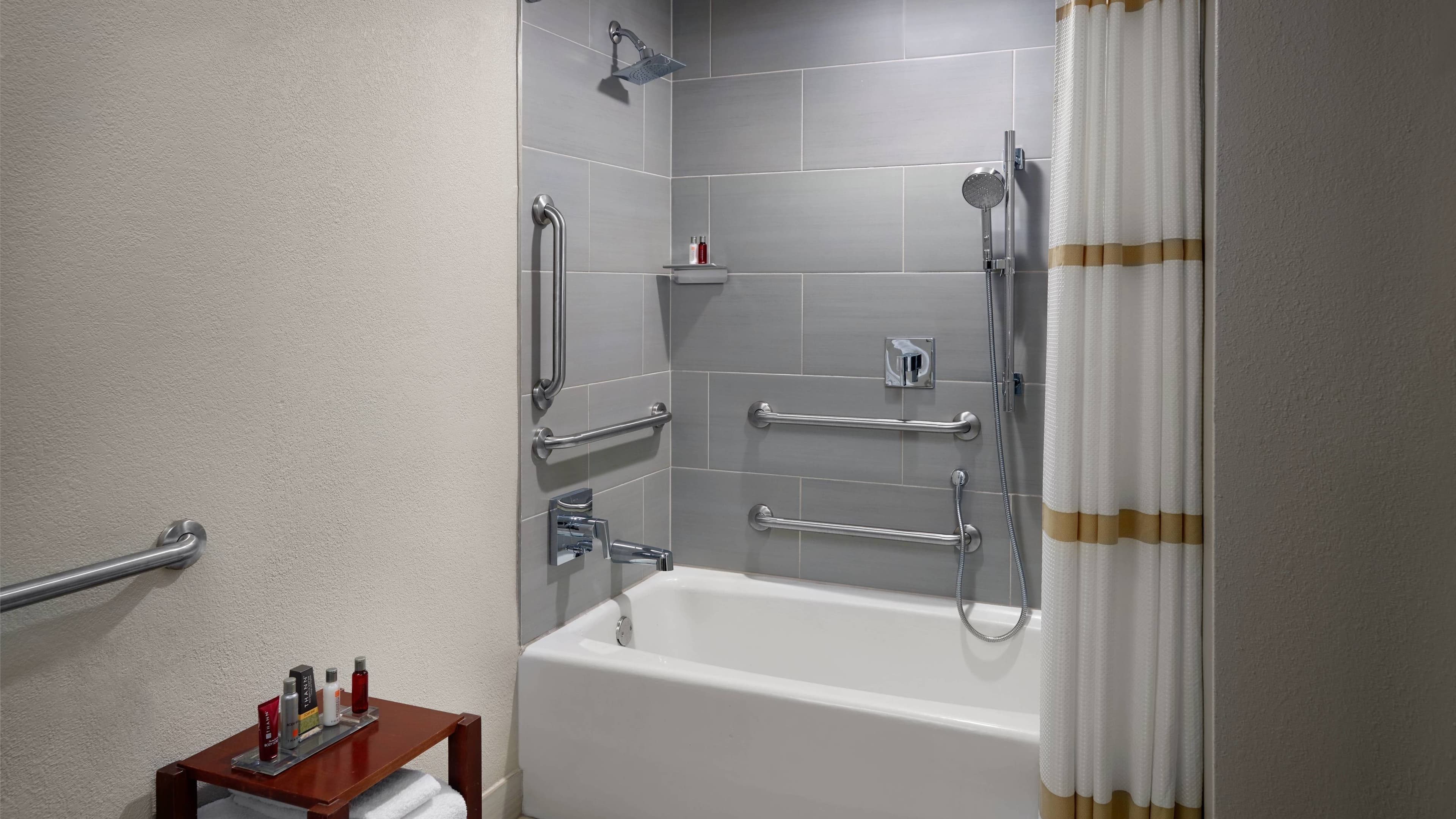 Marriott Tampa Westshore - Image 4
