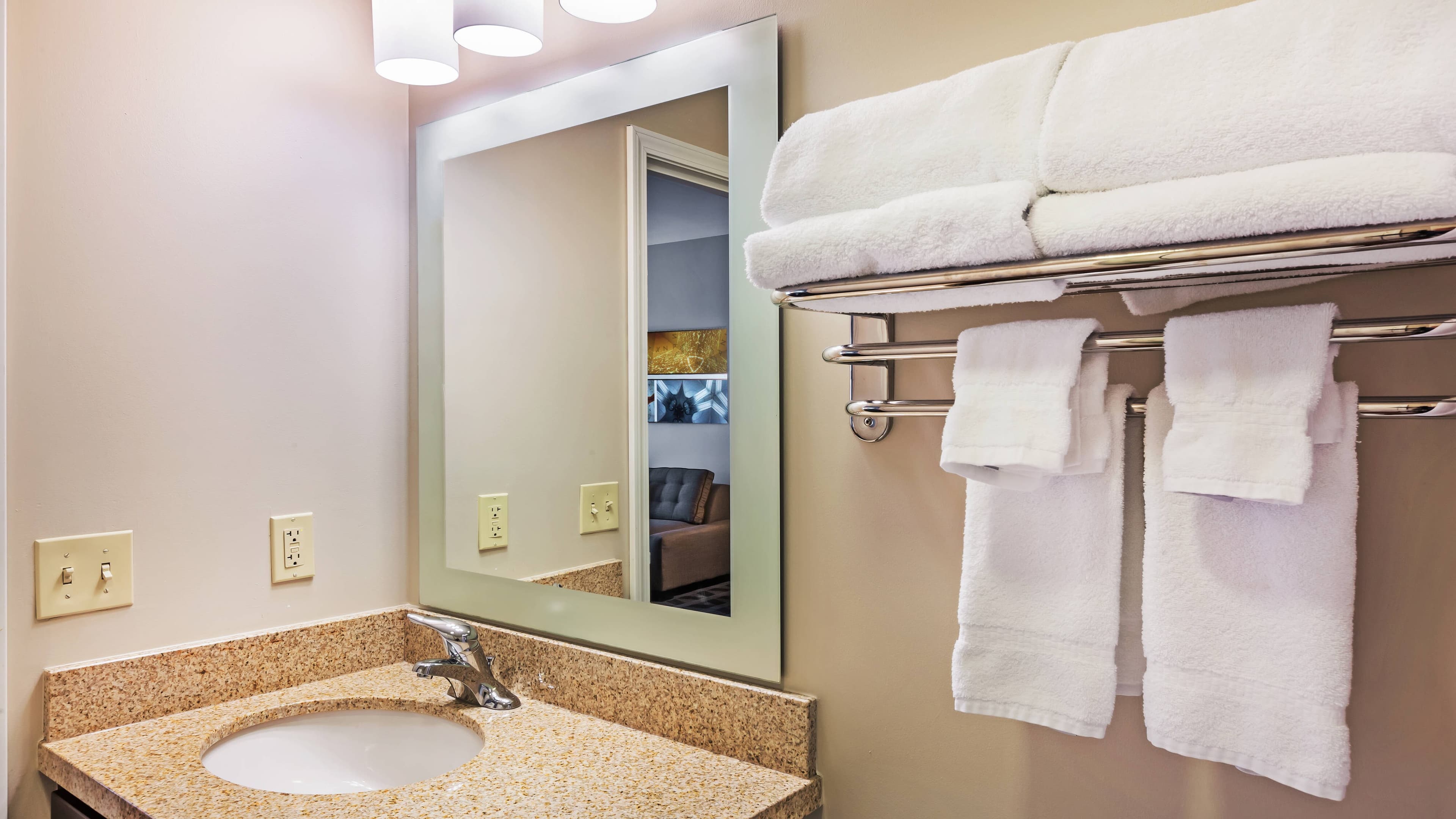 TownePlace Suites Tulsa North/Owasso - Image 5