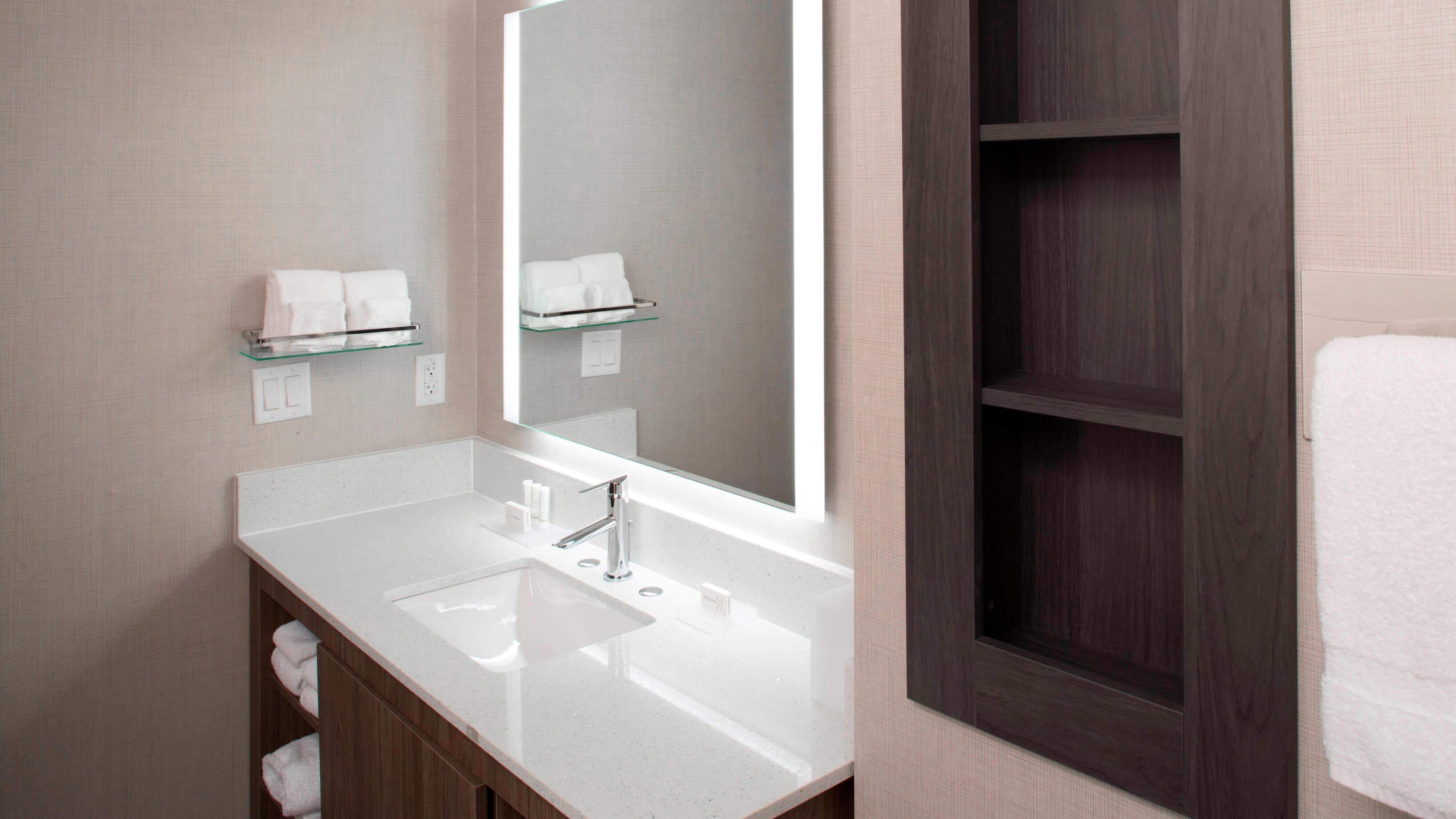 Residence Inn Tulsa Downtown - Image 5