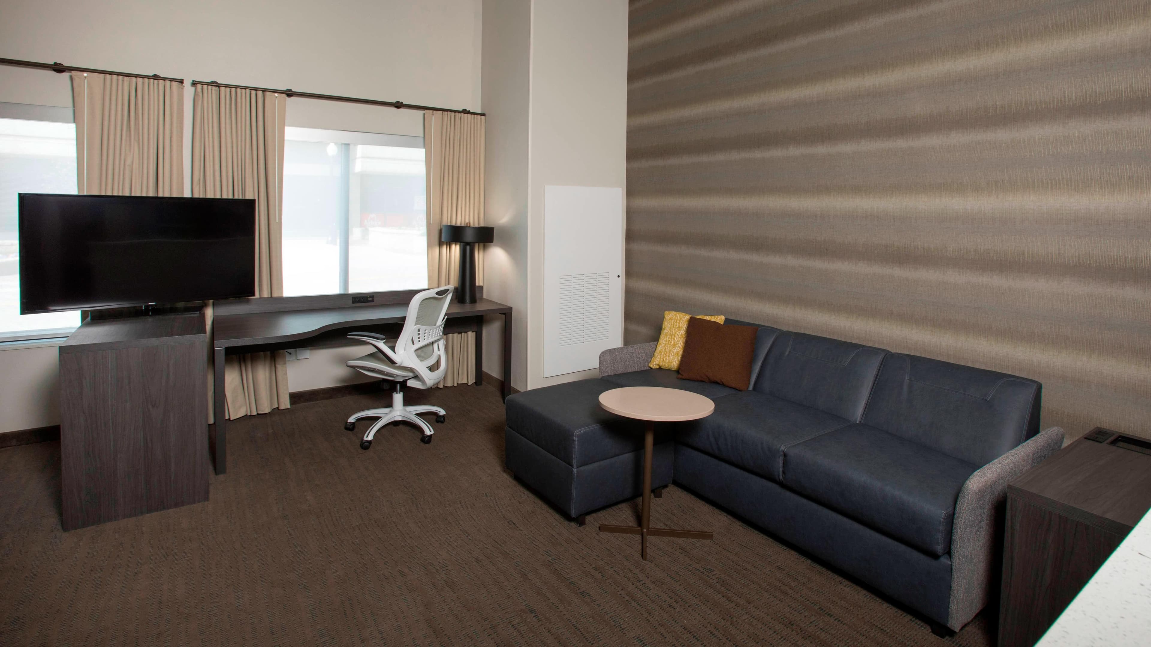 Residence Inn Tulsa Downtown - Image 2