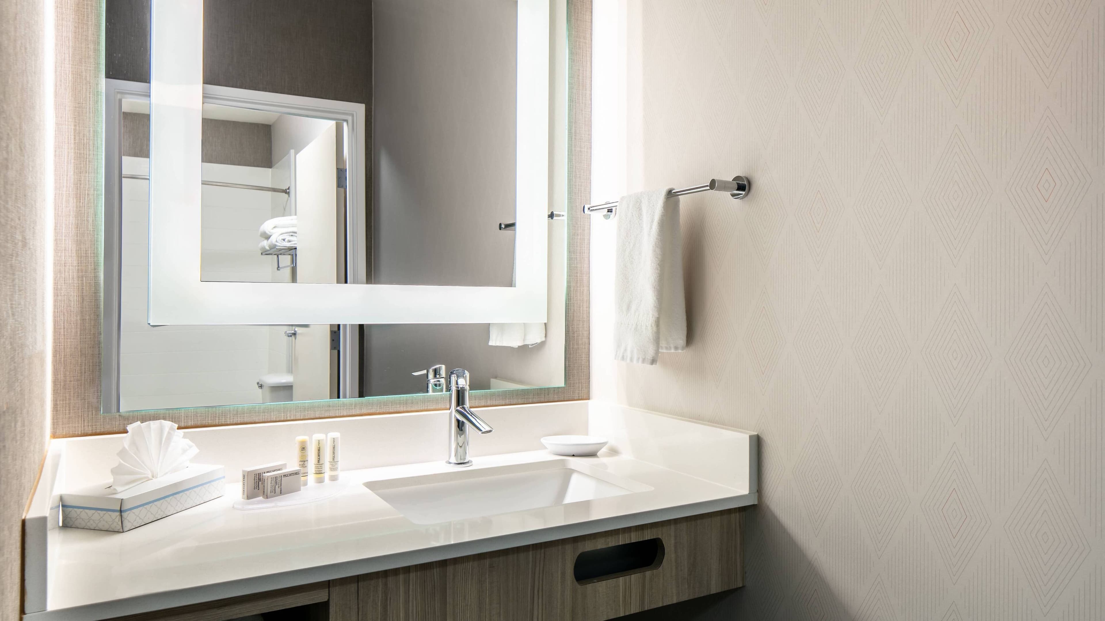 Suite - Image 4
