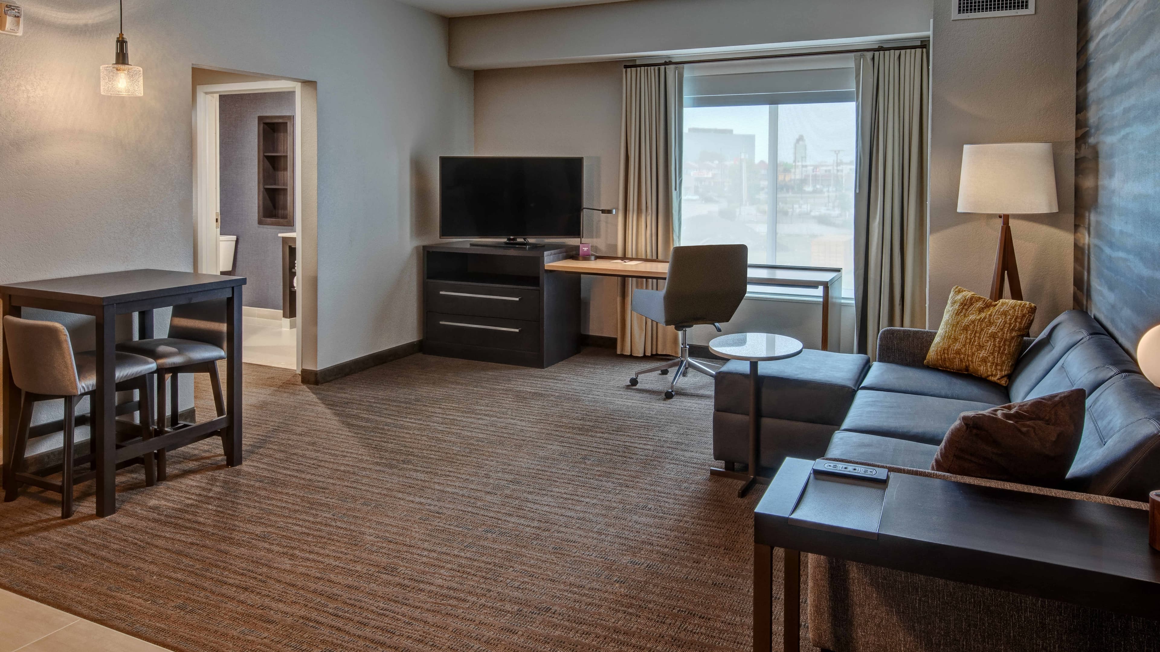 Residence Inn Tulsa Midtown - Image 3