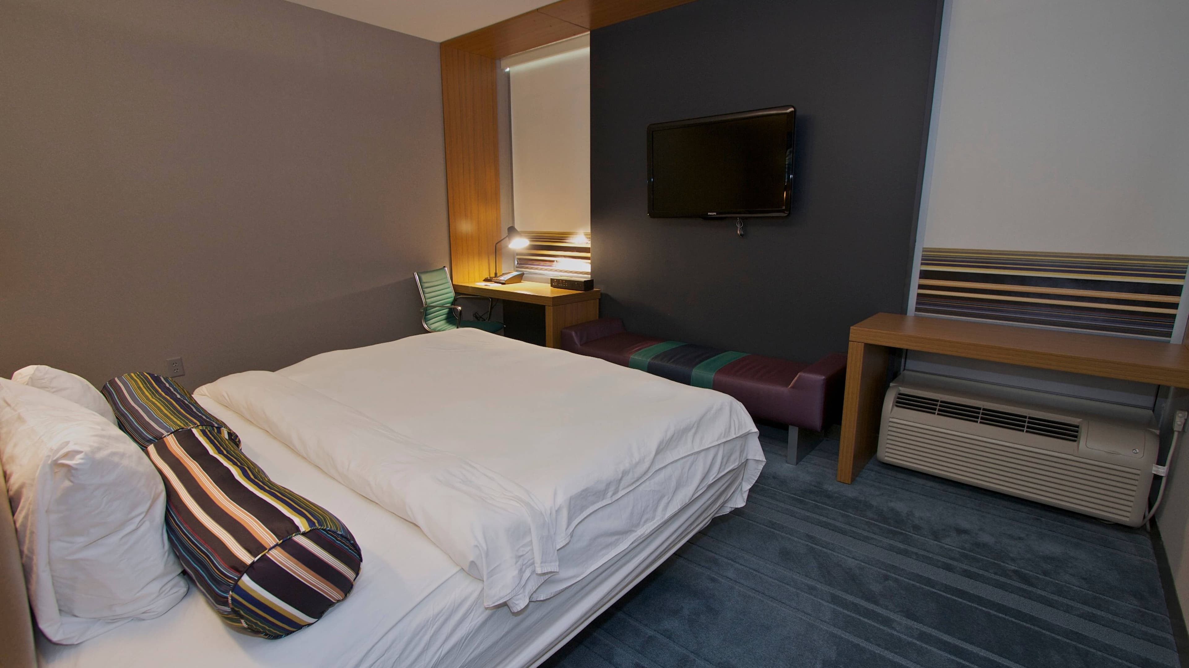 Aloft - Image 2