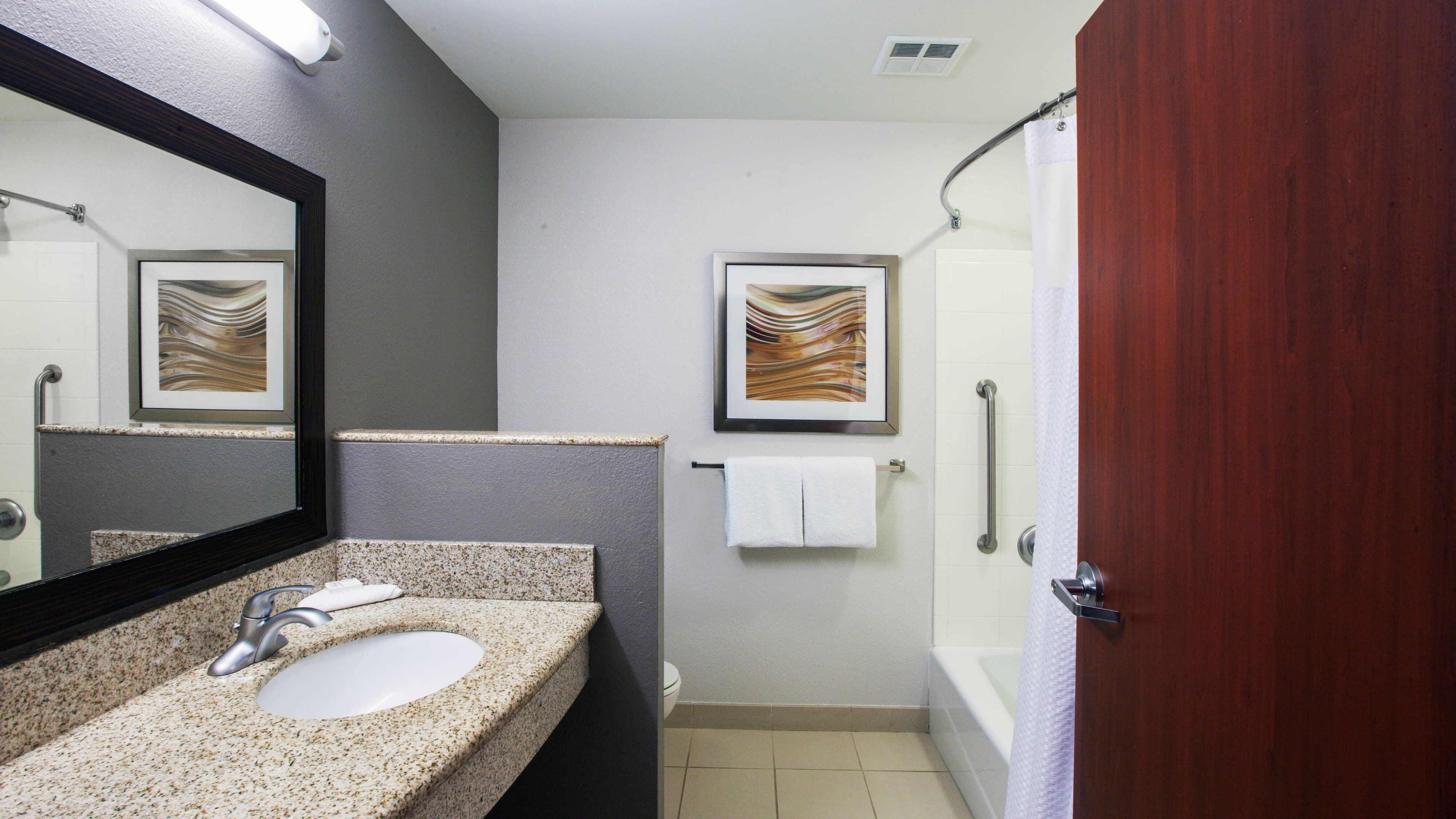 Courtyard Tulsa Woodland Hills — 4