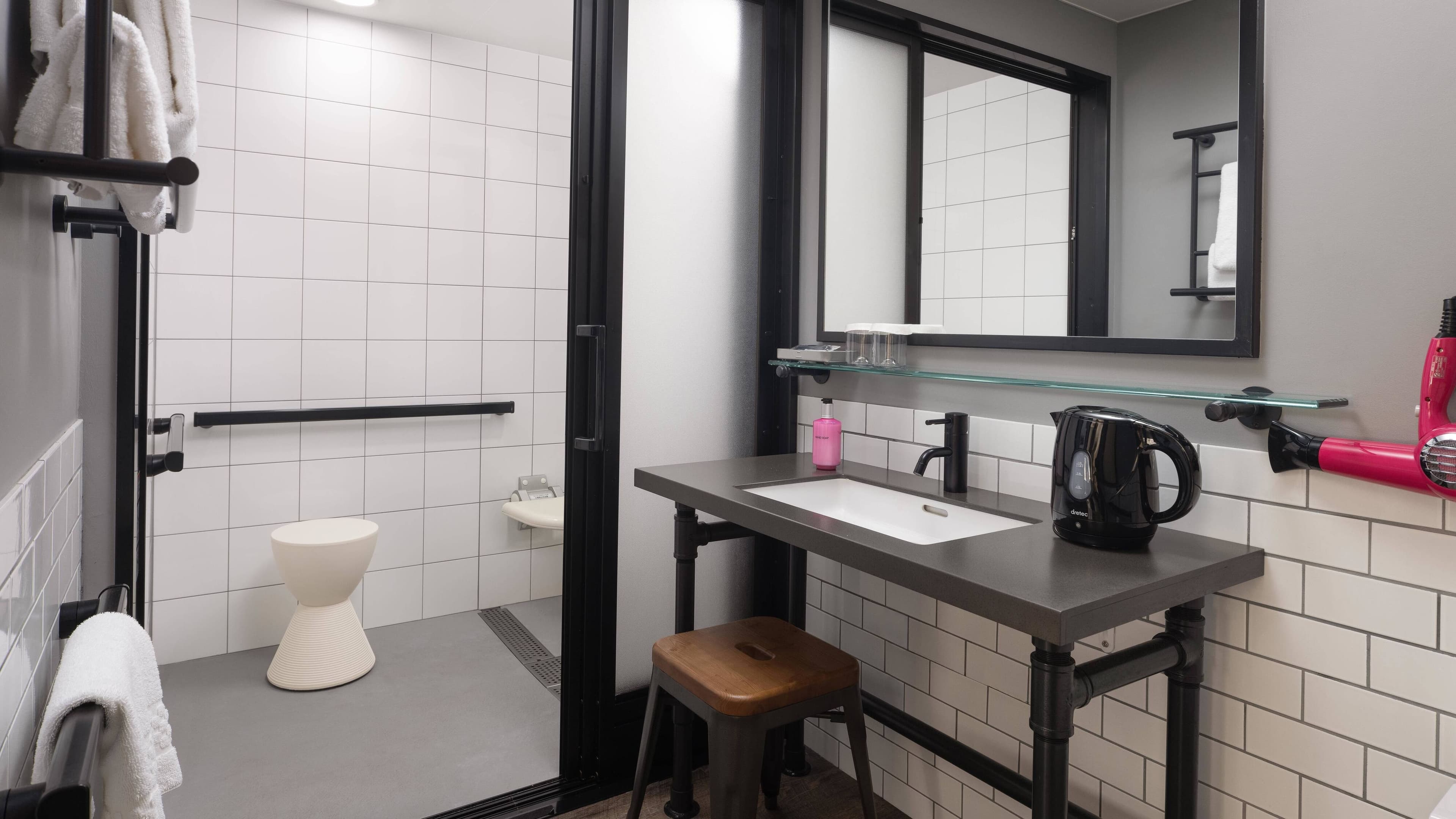 Moxy Tokyo Kinshicho — 11