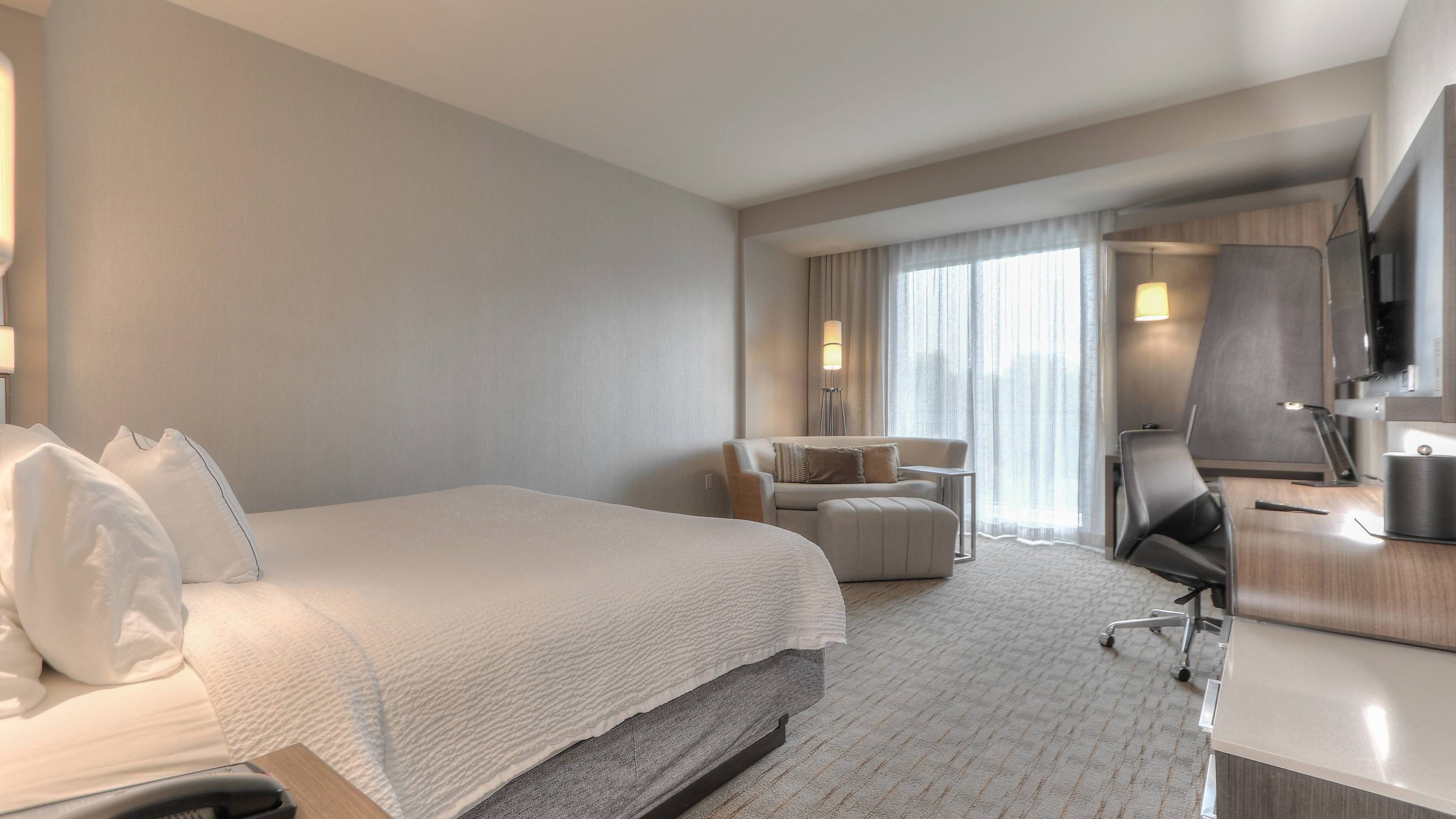 Courtyard Pigeon Forge - Image 5