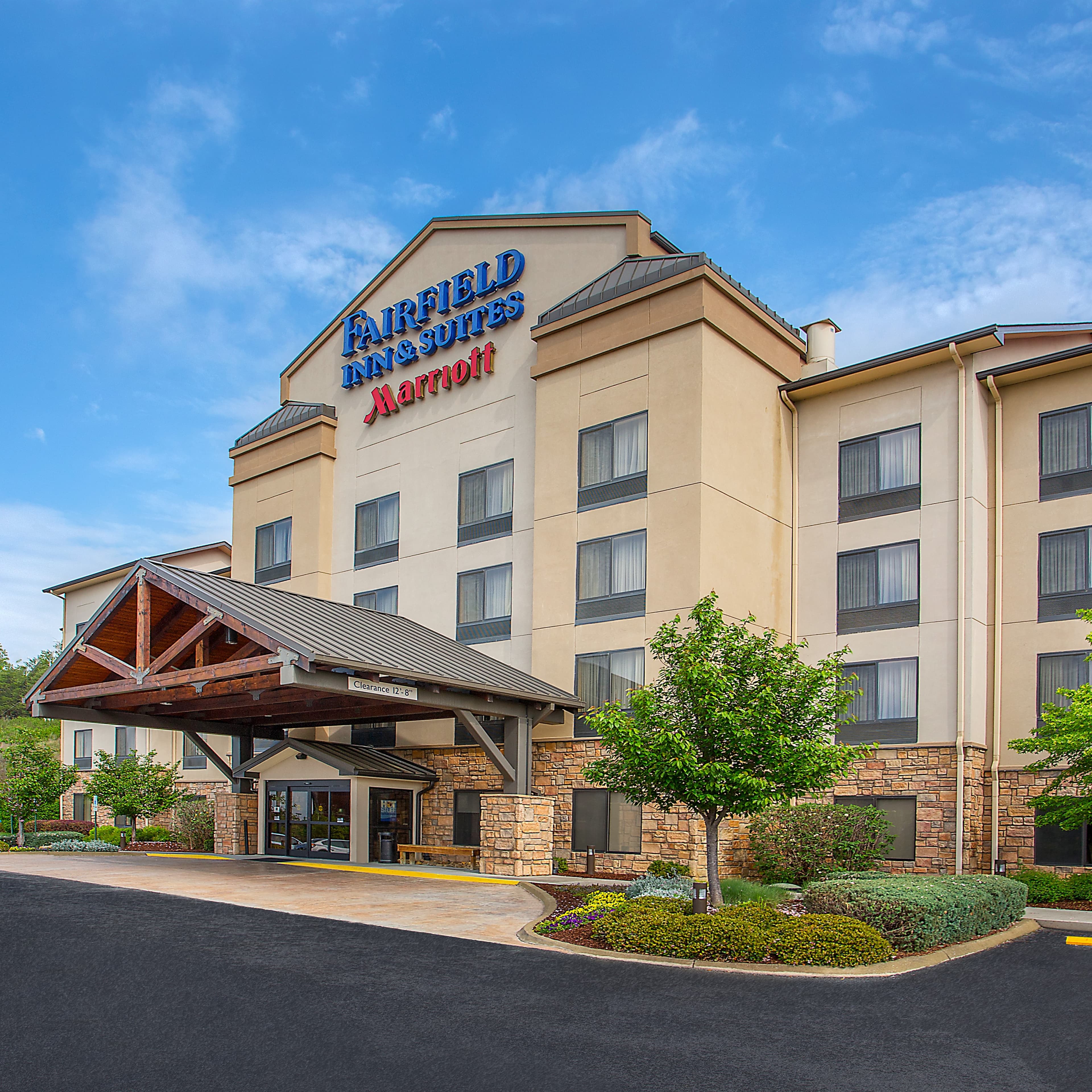 Fairfield Inn & Suites Sevierville Kodak - Image 1