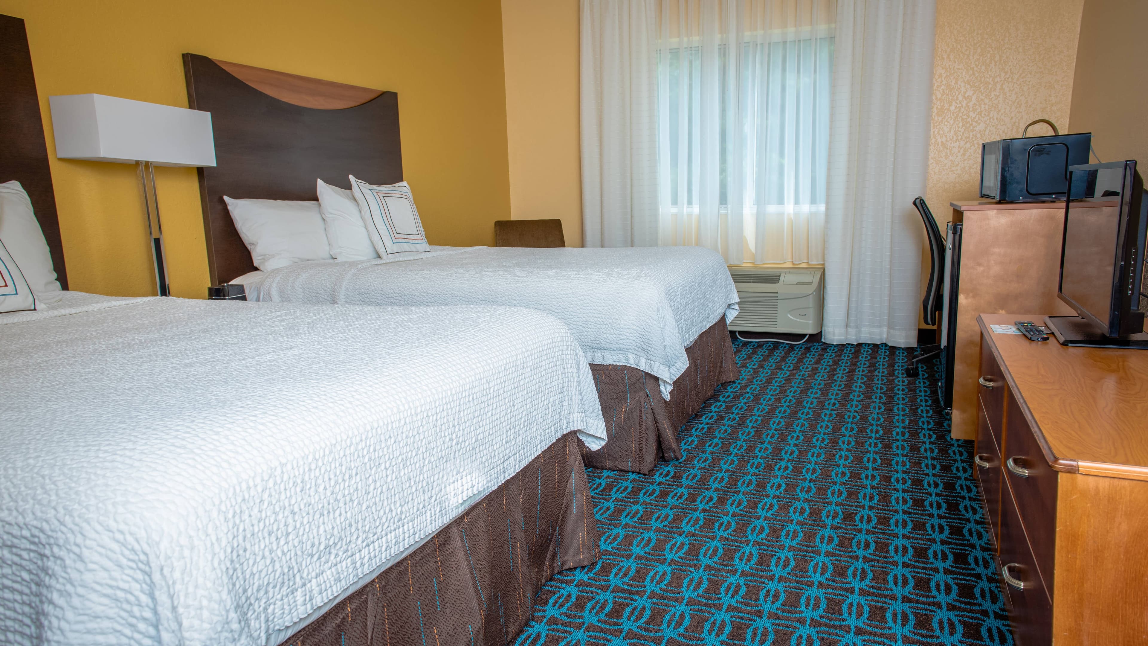 Fairfield Inn & Suites Knoxville/East - Image 2