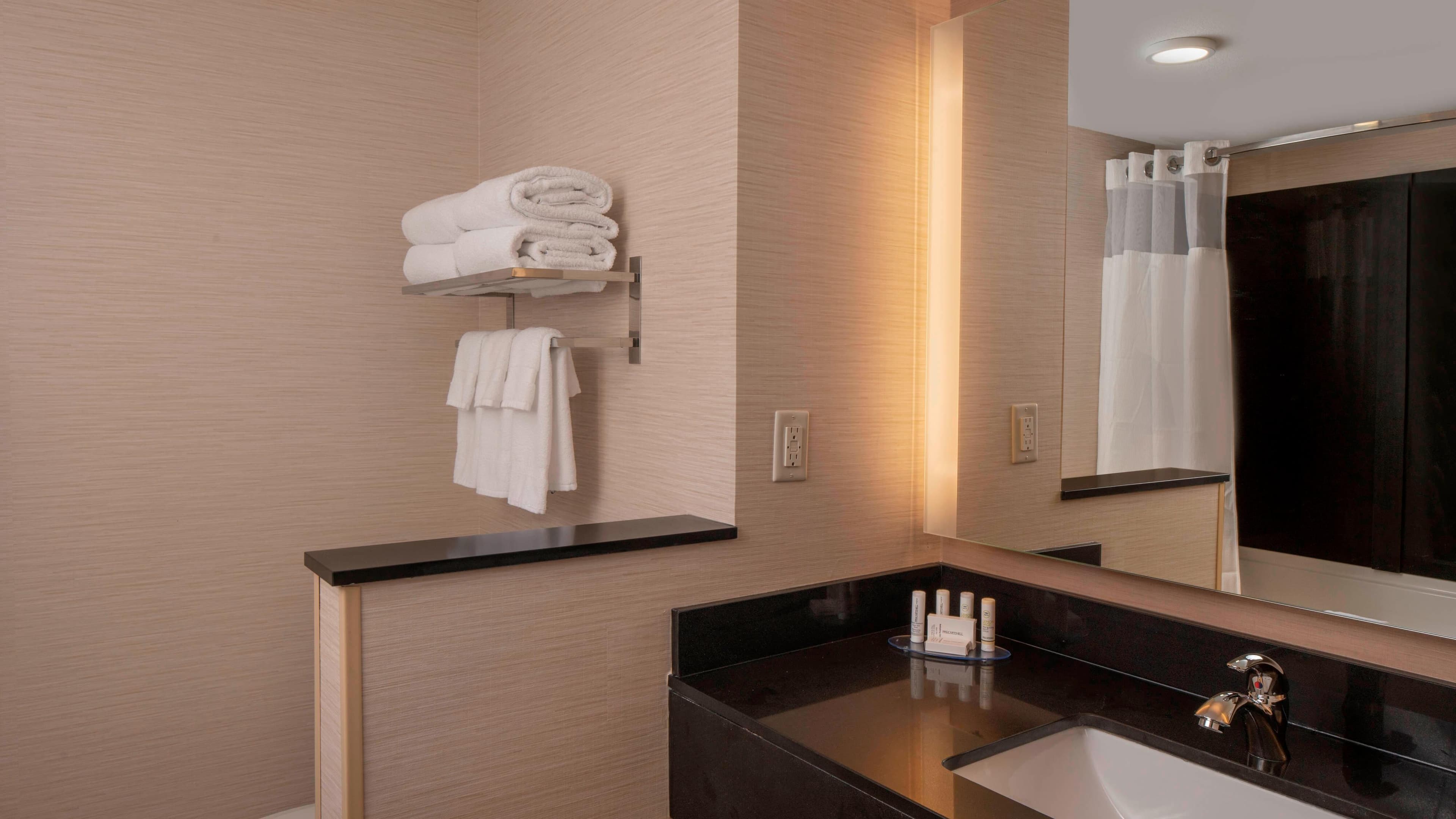 Fairfield Inn & Suites Batesville — 10