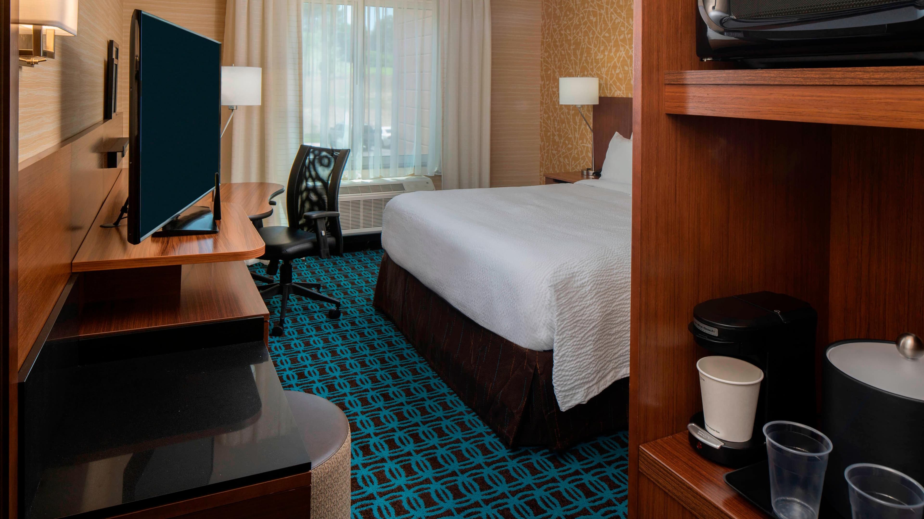 Fairfield Inn & Suites Batesville - Image 2