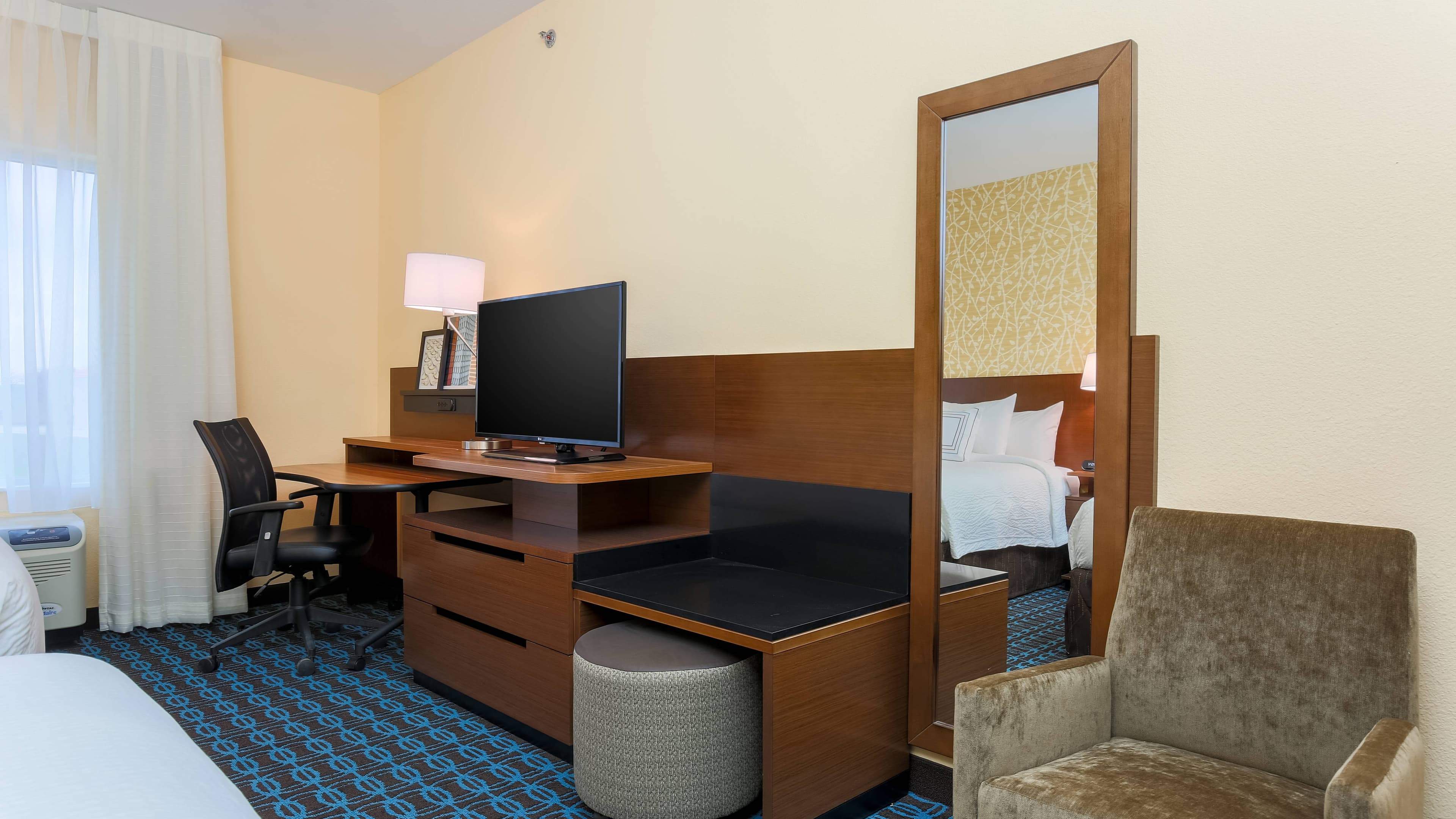 Fairfield Inn & Suites Cuero — 7