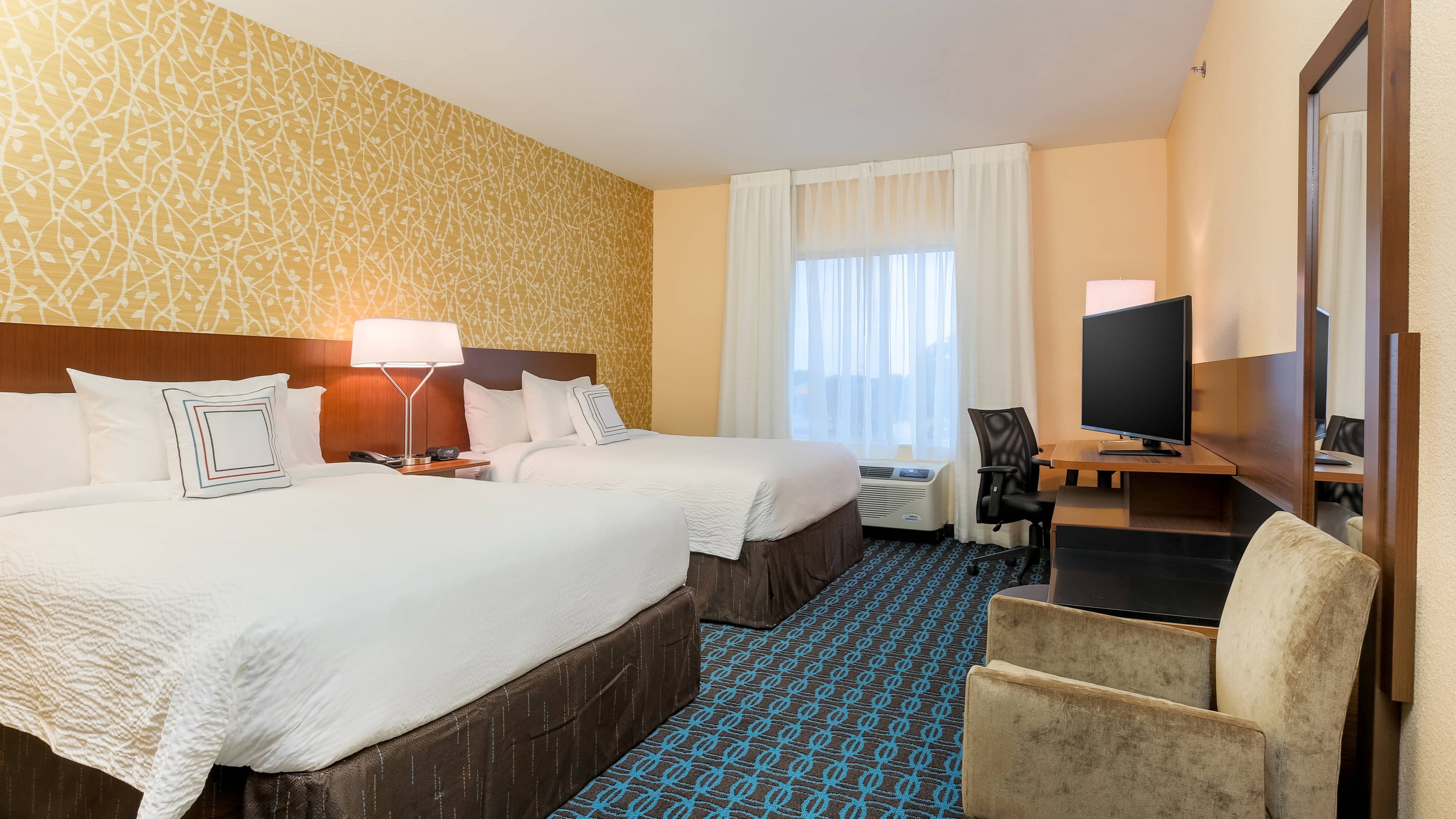 Fairfield Inn & Suites Cuero — 8