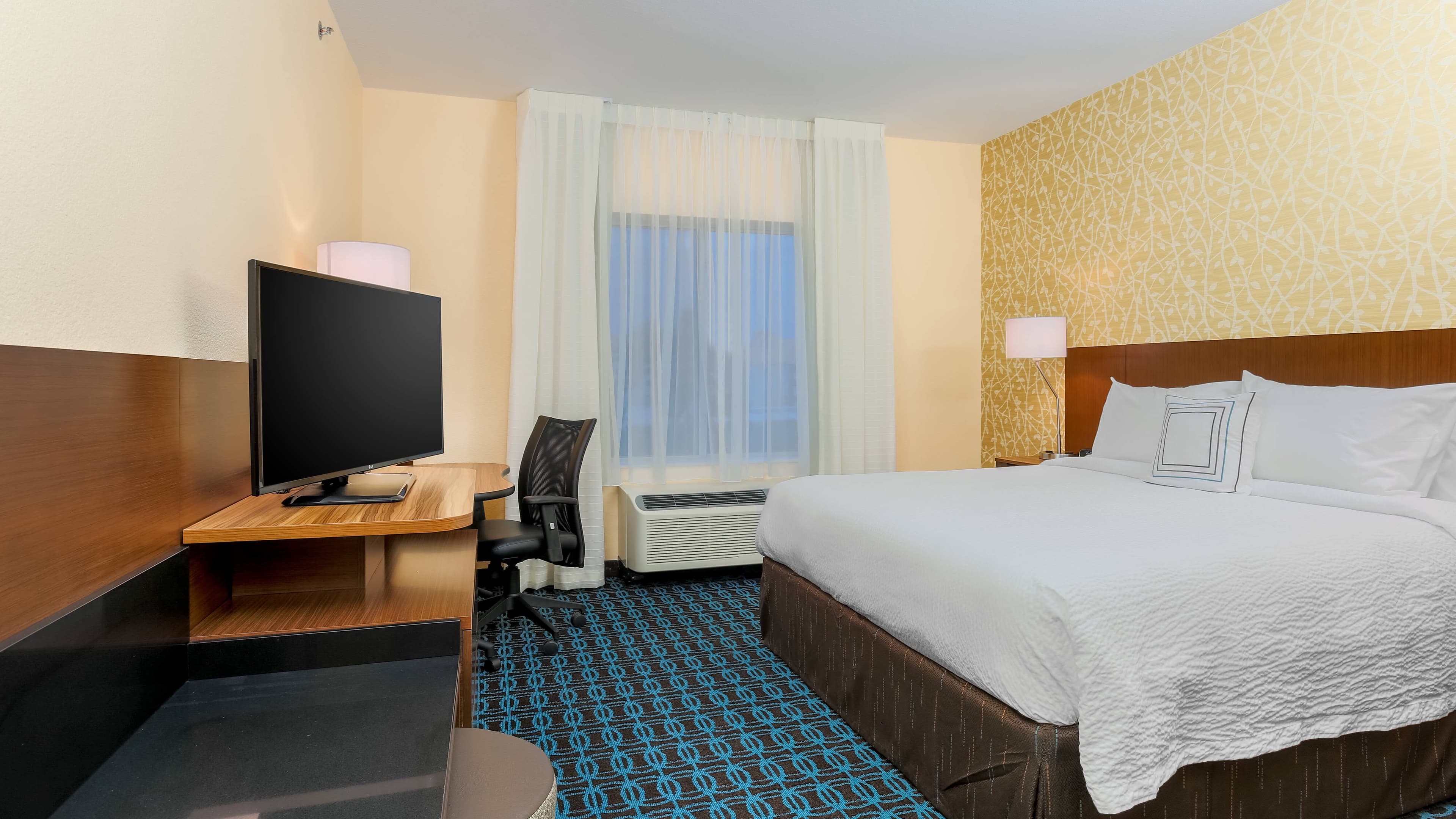 Fairfield Inn & Suites Cuero - Image 2