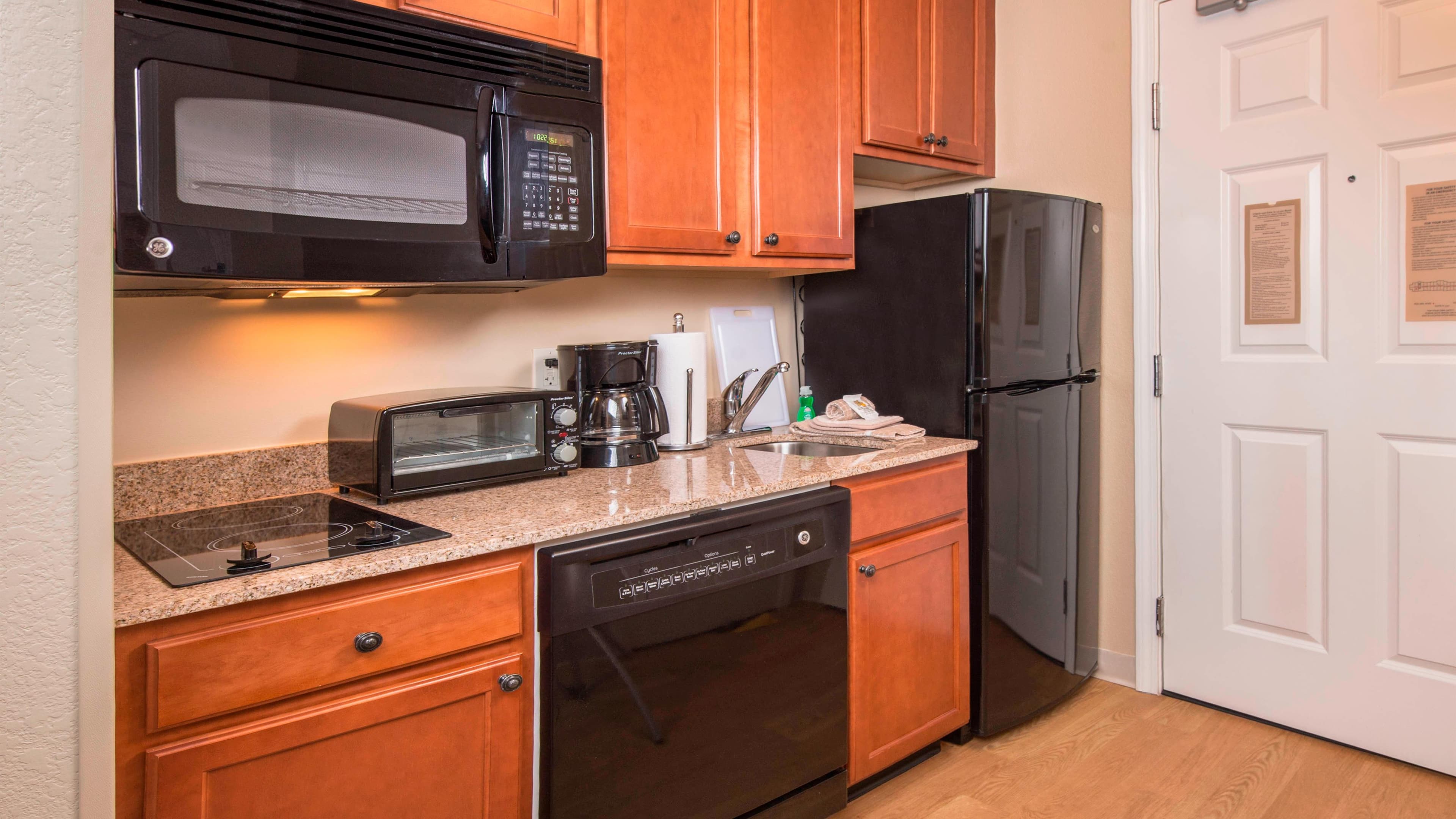 TownePlace Suites Clinton at Joint Base Andrews - Image 3