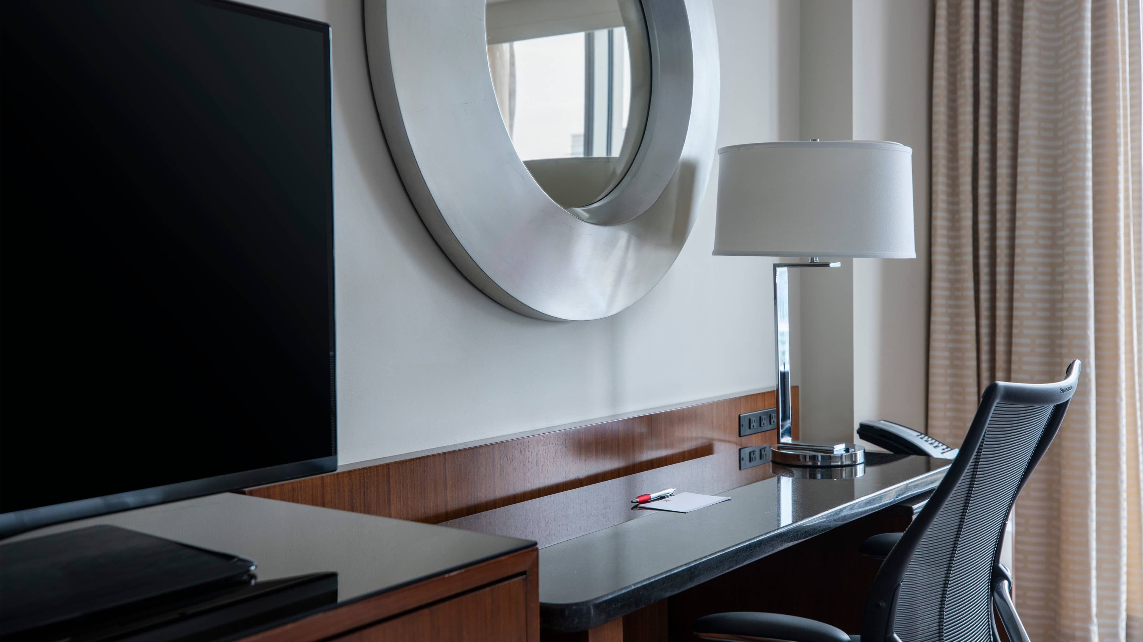 Marriott Marquis Washington, DC - Image 4