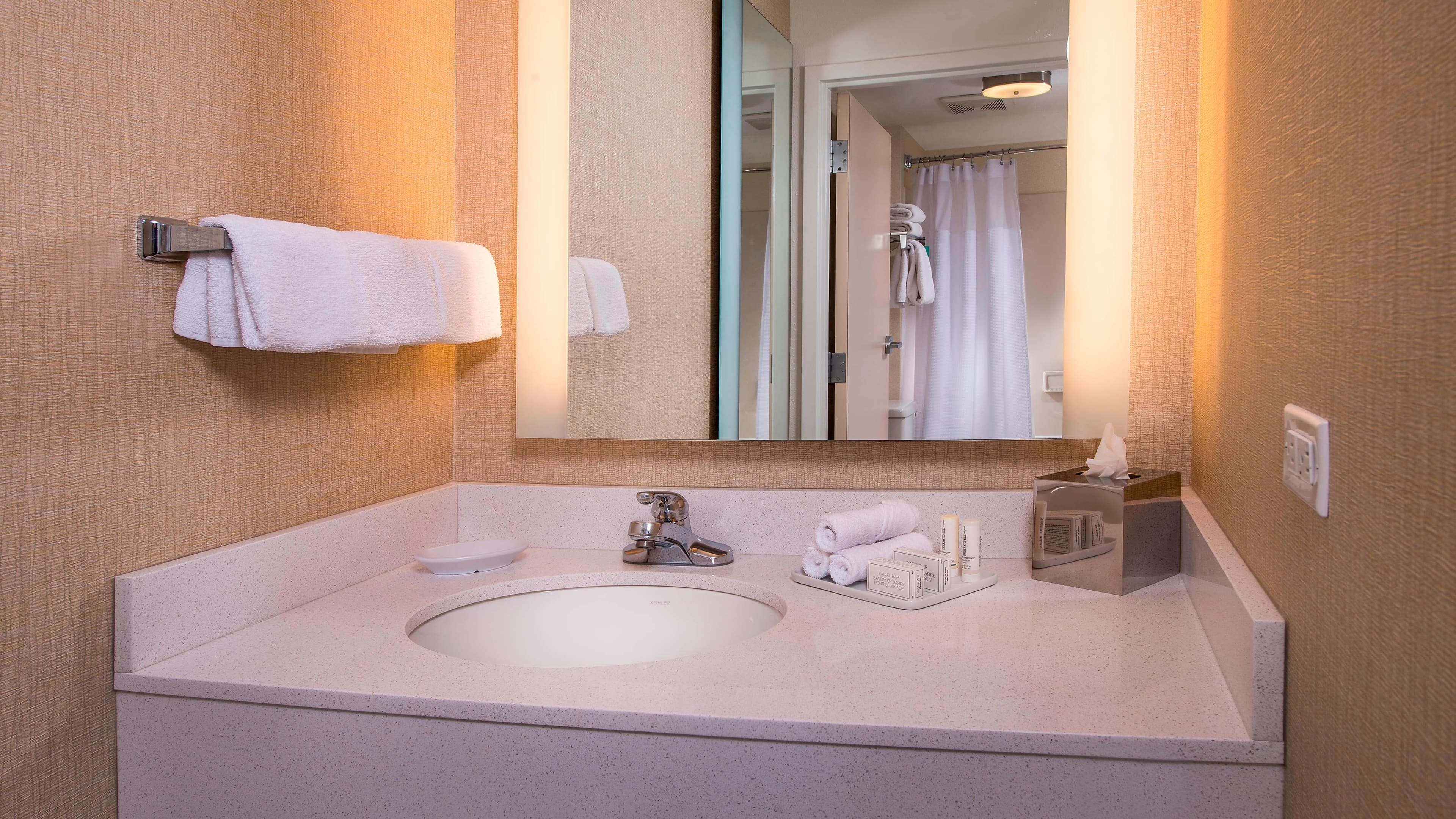 Suite - Image 7