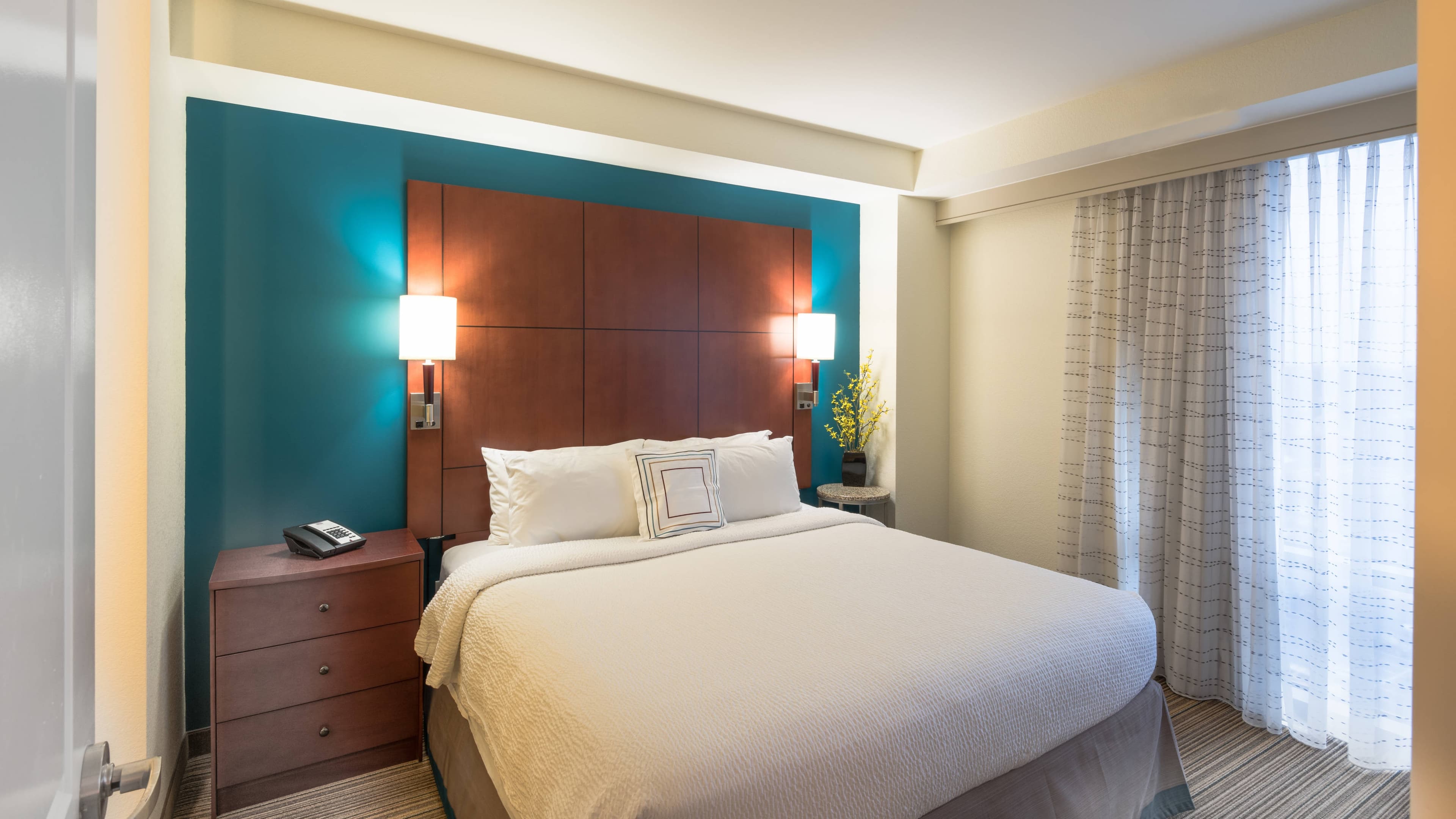 Residence Inn Arlington Ballston - Image 5