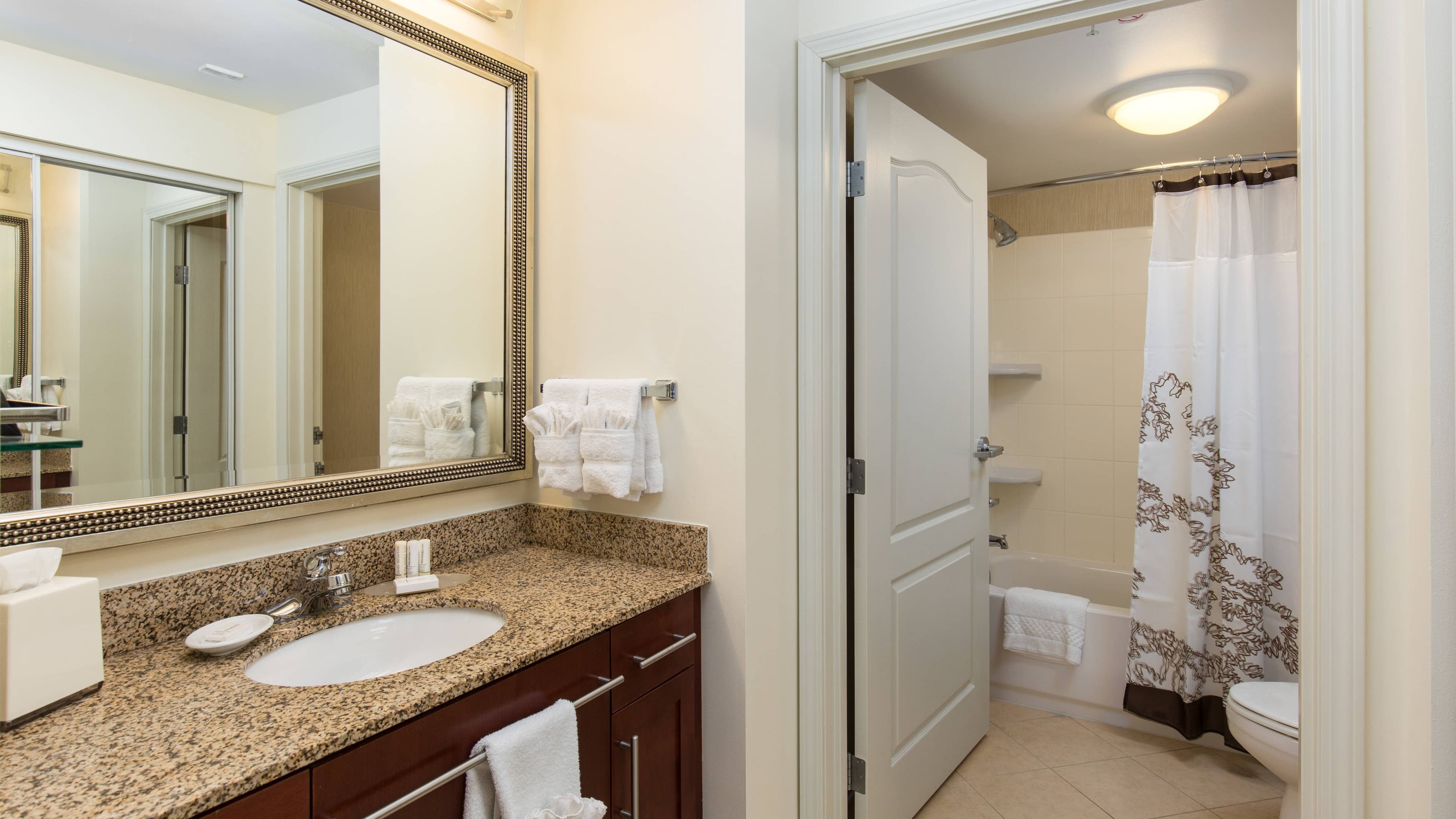 Studio Suite - Image 6