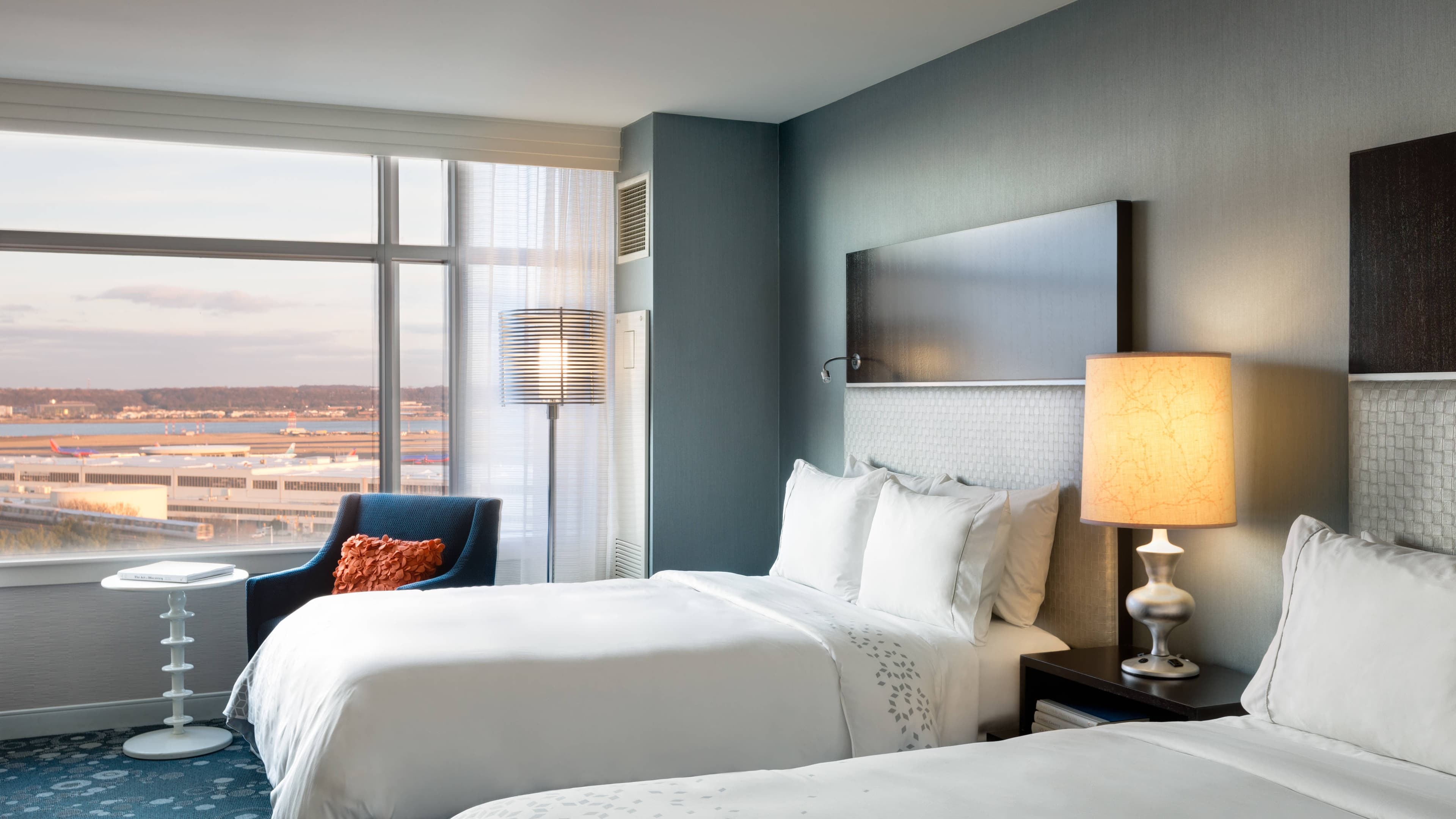 Renaissance Arlington Capital View Hotel — 5