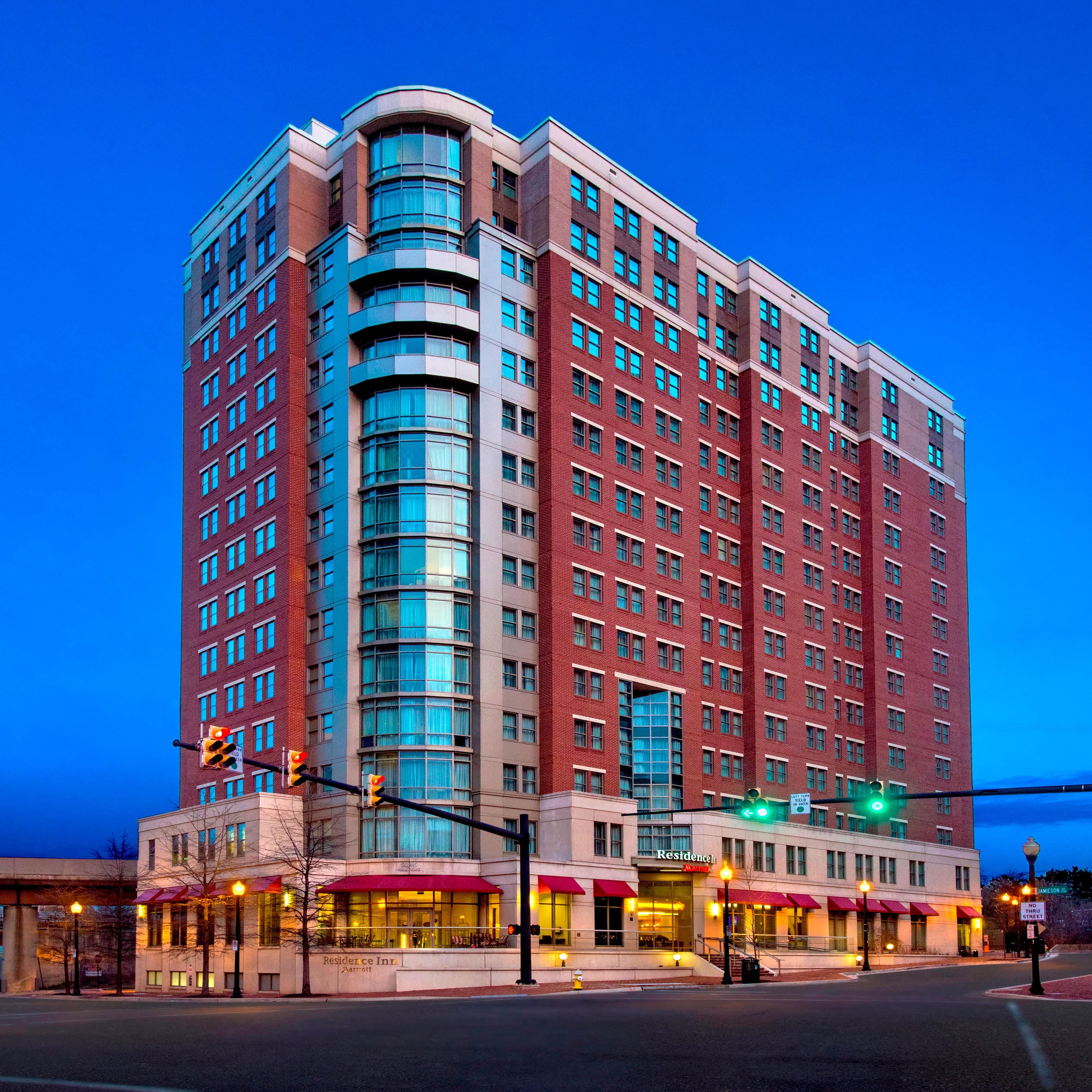 Residence Inn Alexandria Old Town South at Carlyle - Image 1