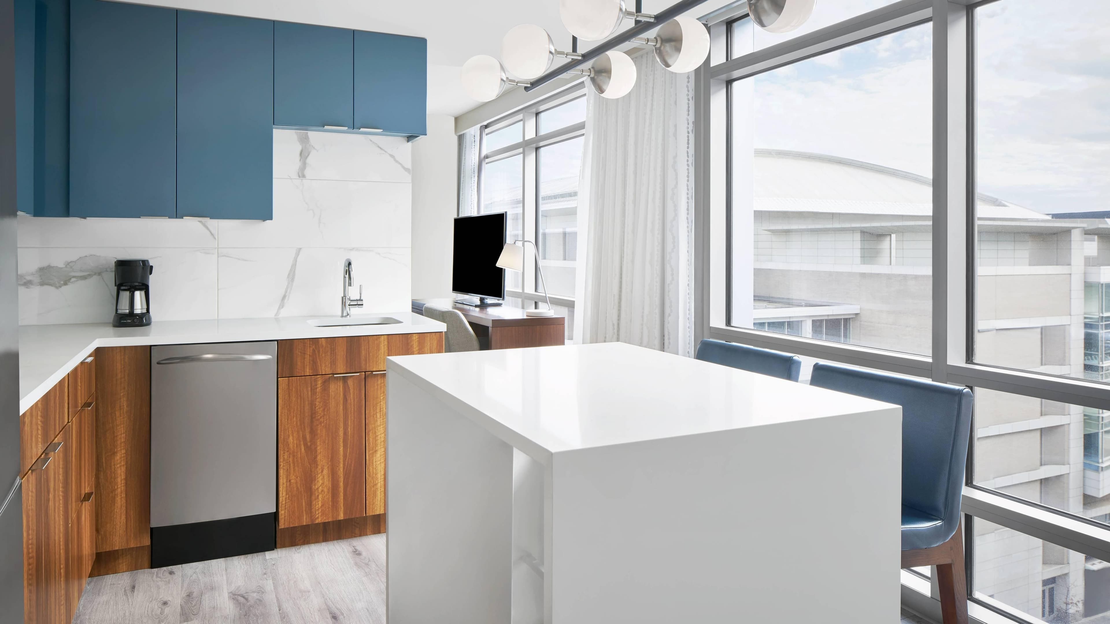 Residence Inn Washington Downtown/Convention Center - Image 2