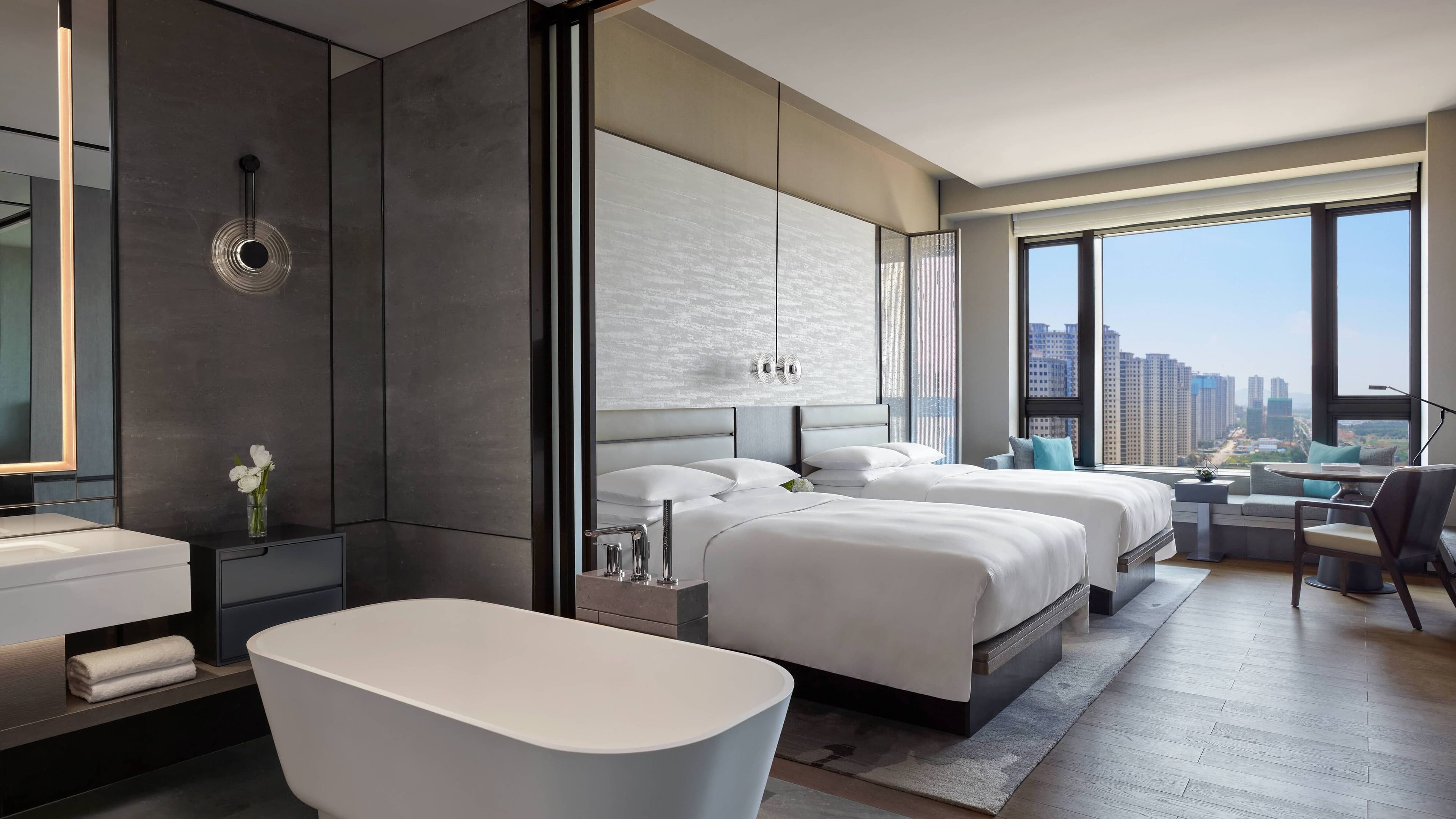 Holiday Inn Express Wuhan Optical Valley - Image 3