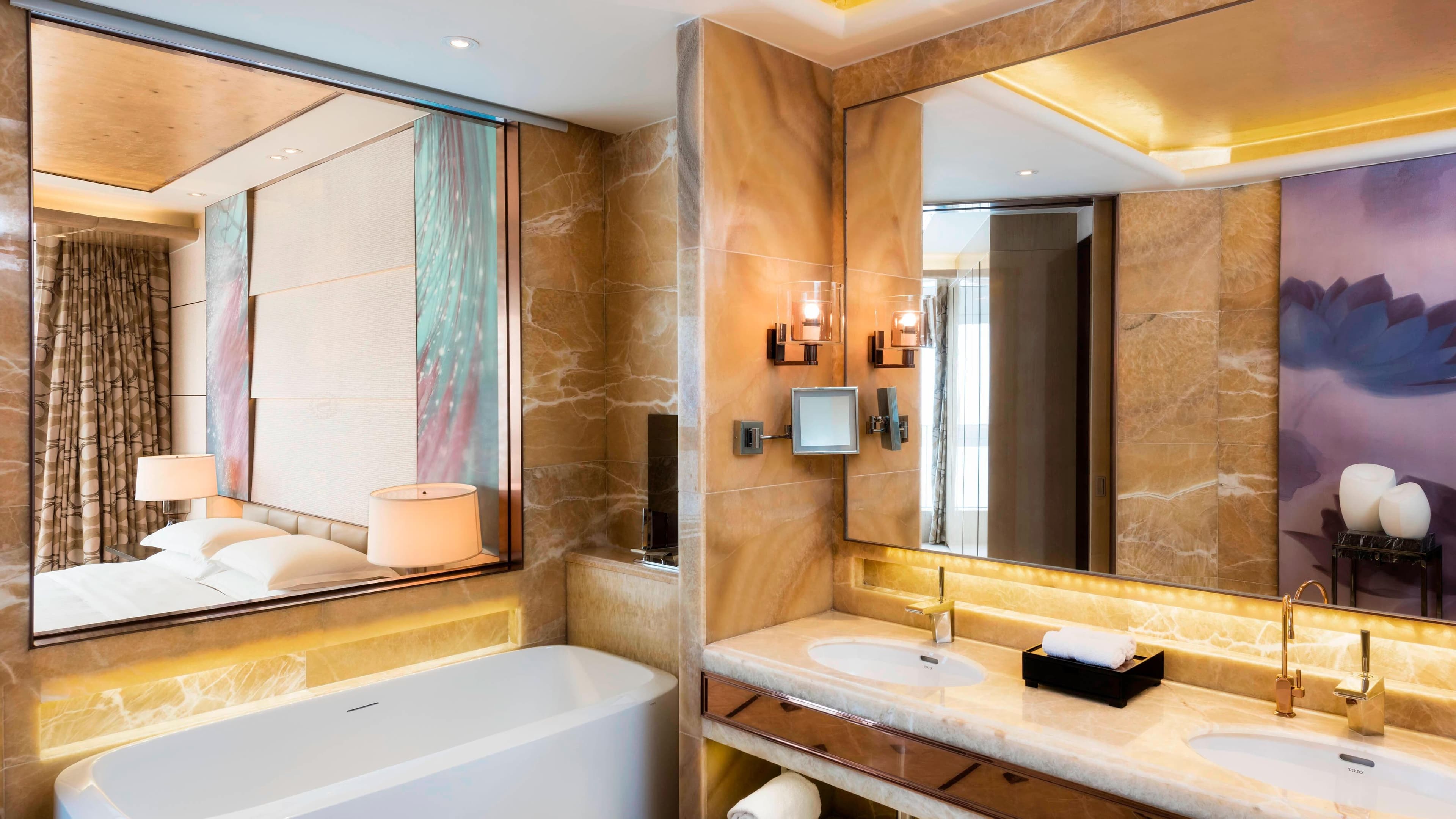 Sheraton Huzhou Taihu Lake Hot Spring Resort & Spa - Image 2