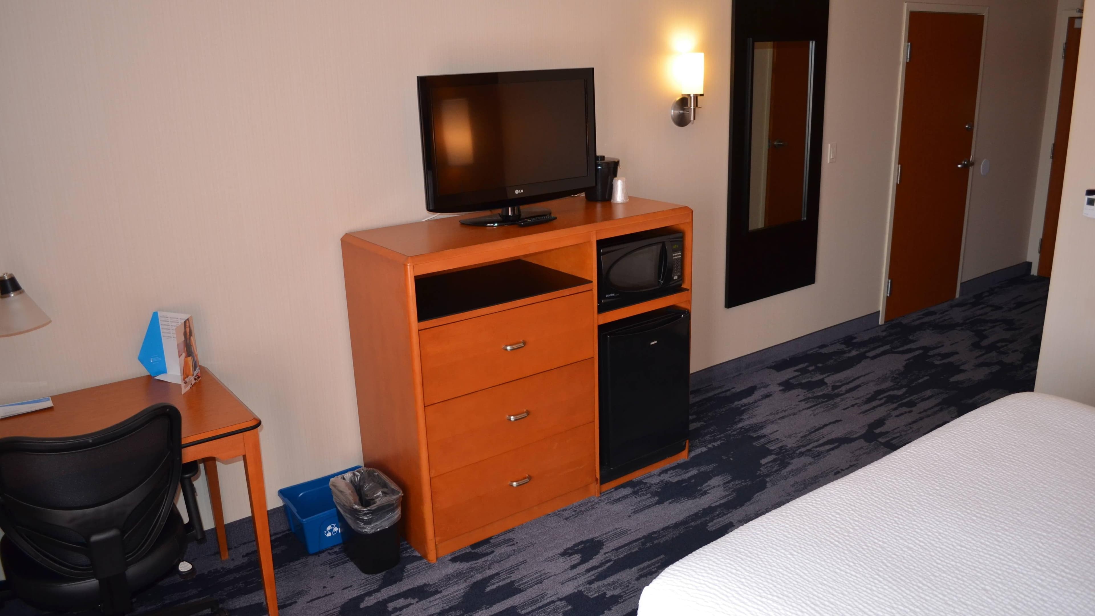 Fairfield Inn & Suites Sault Ste. Marie - Image 3