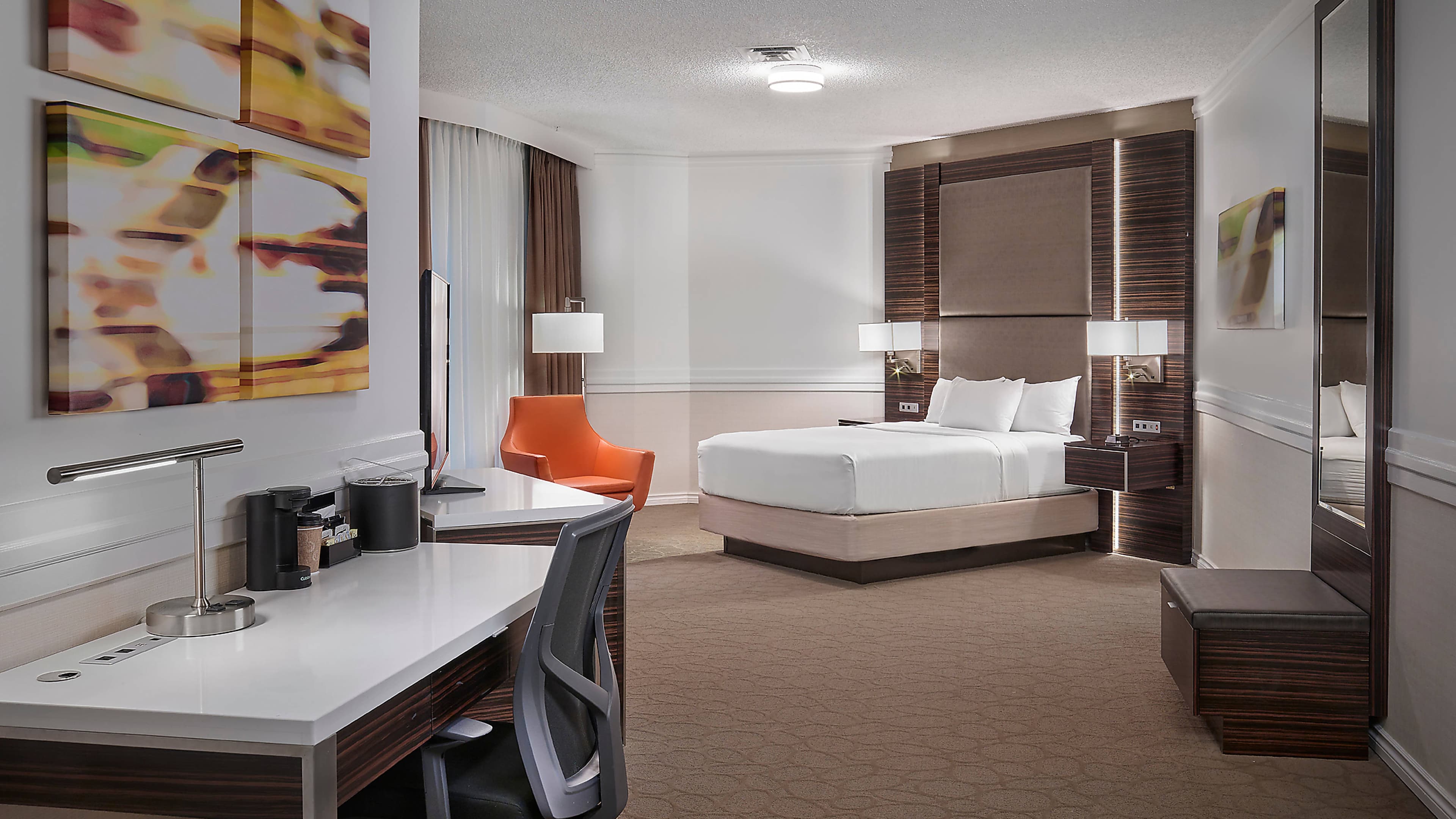 Delta Hotels Edmonton Centre Suites — 15