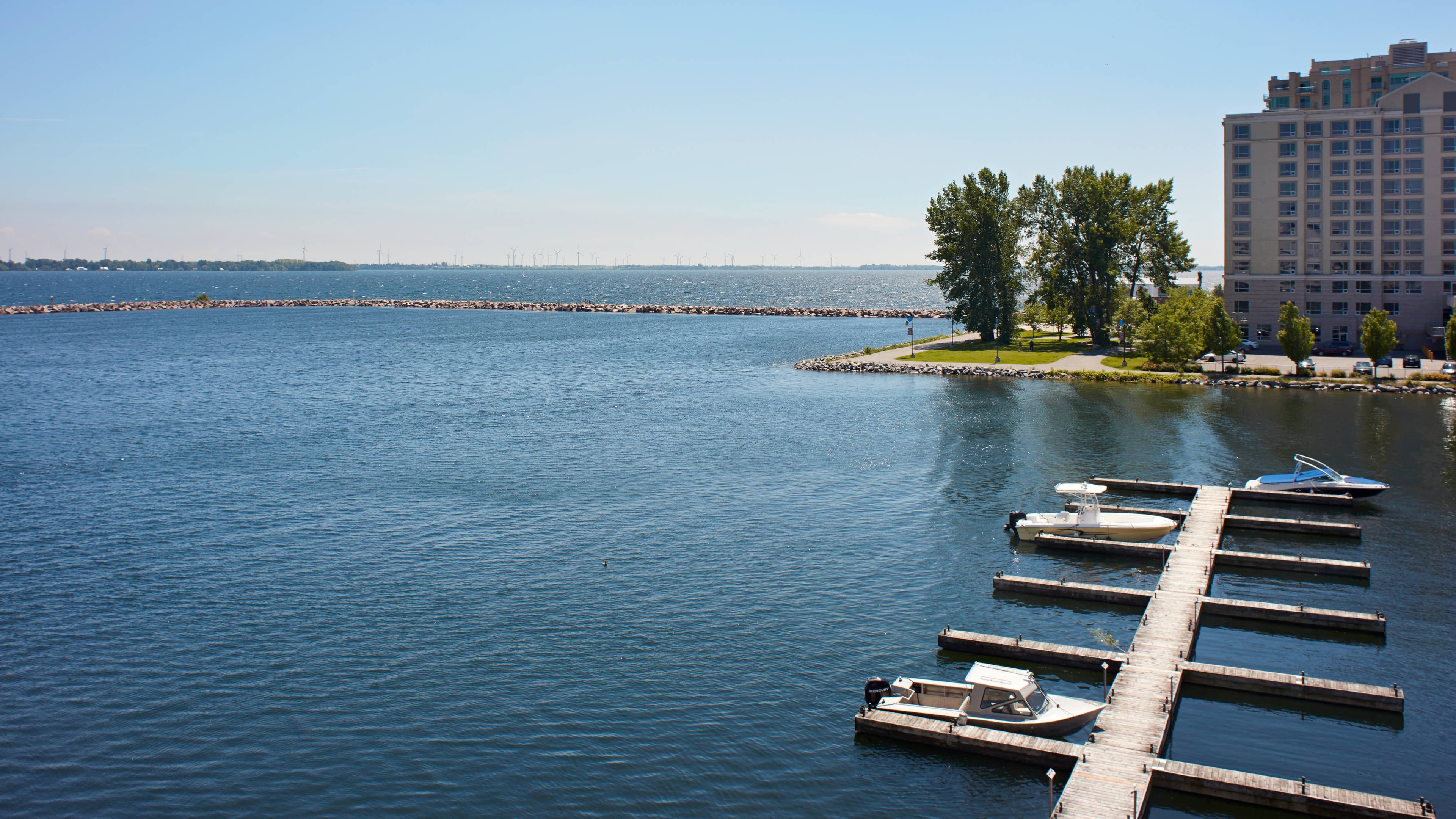 Delta Hotels Kingston Waterfront - Image 4
