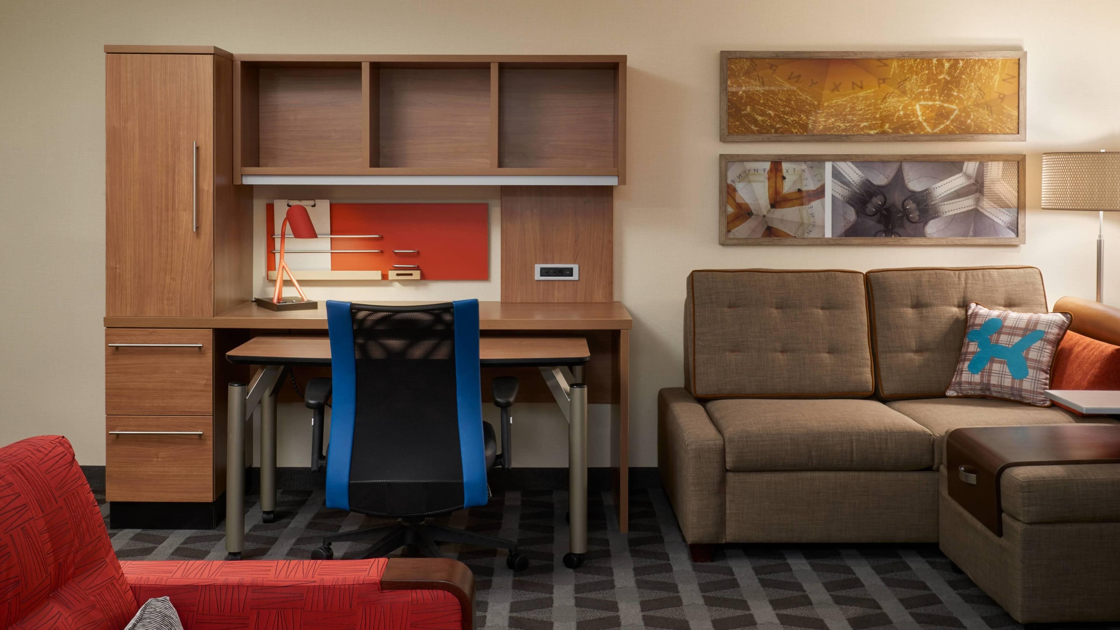 Holiday Inn Express & Suites Windsor East – Lakeshore — 20