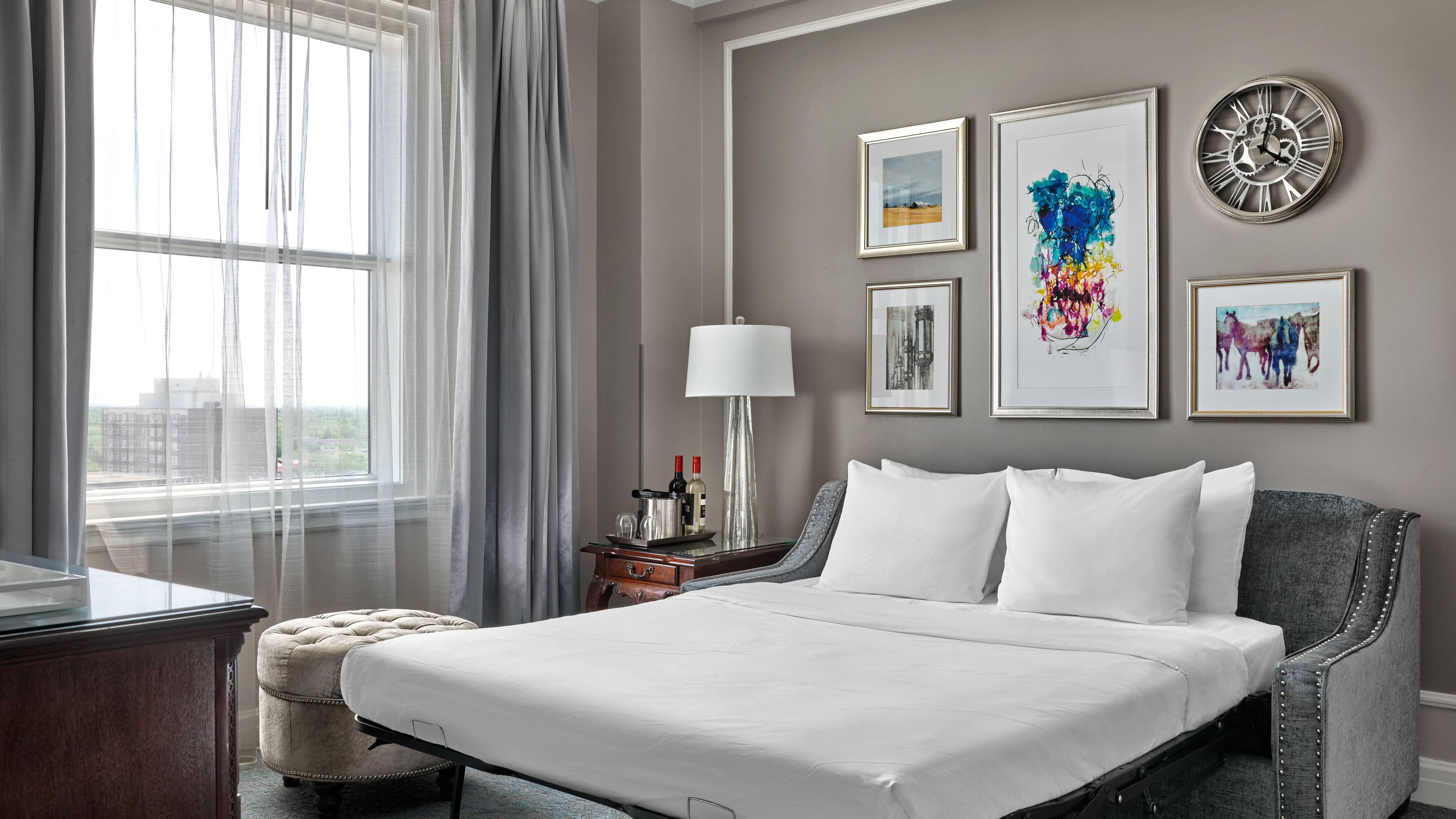 The Hotel Saskatchewan, Autograph Collection — 22