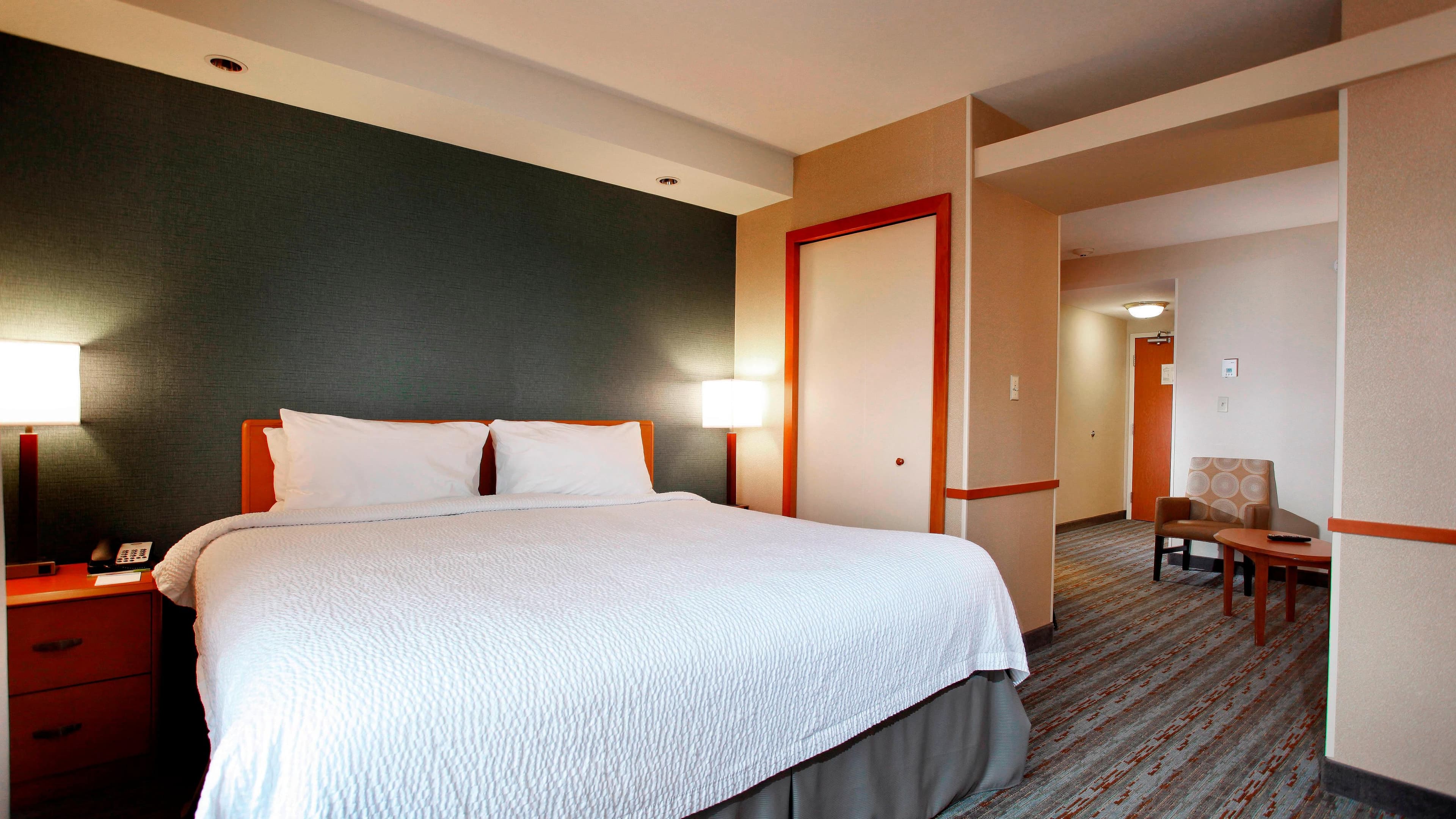 Fairfield Inn & Suites Sudbury - Image 3