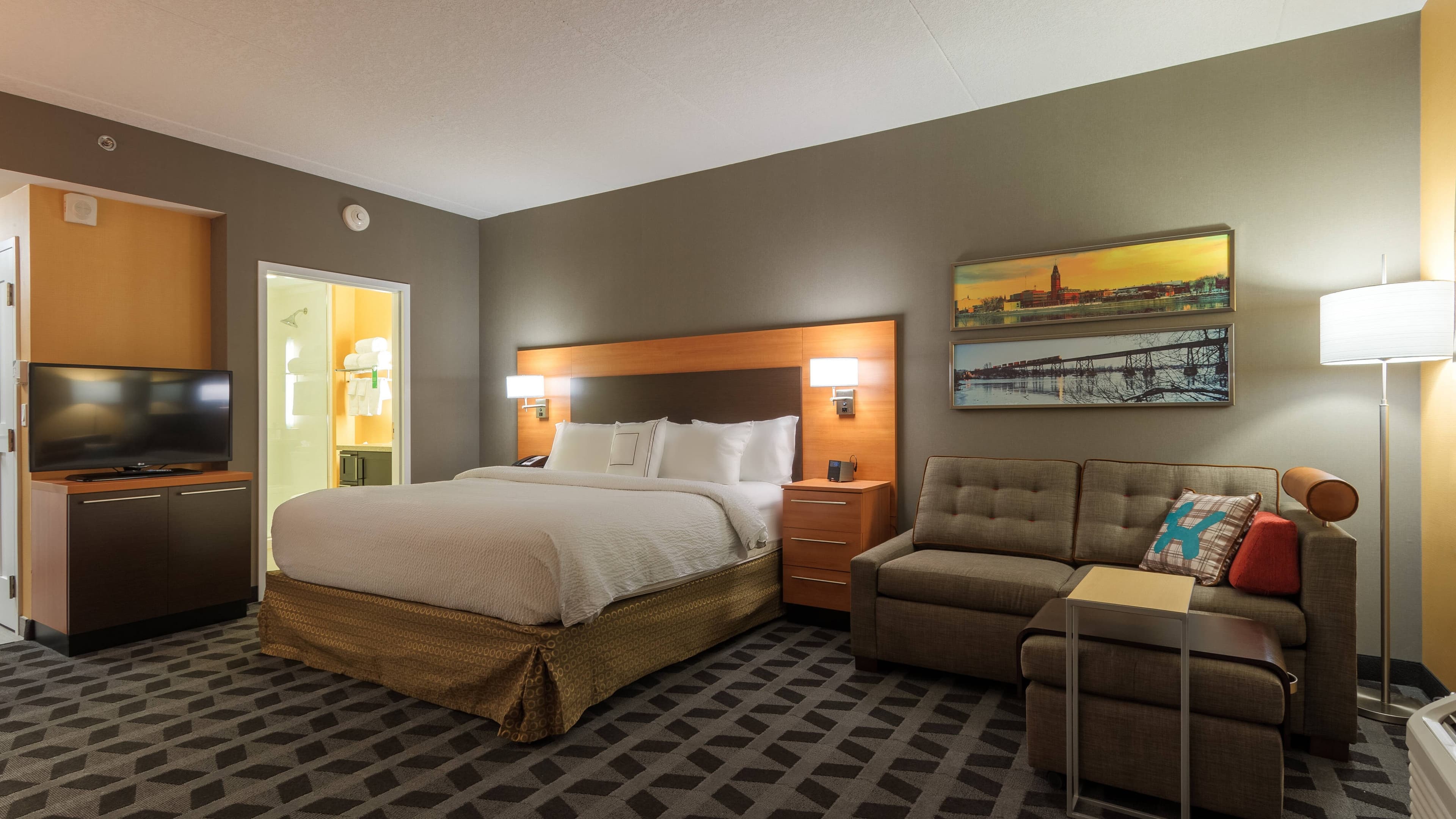 TownePlace Suites Belleville — 20