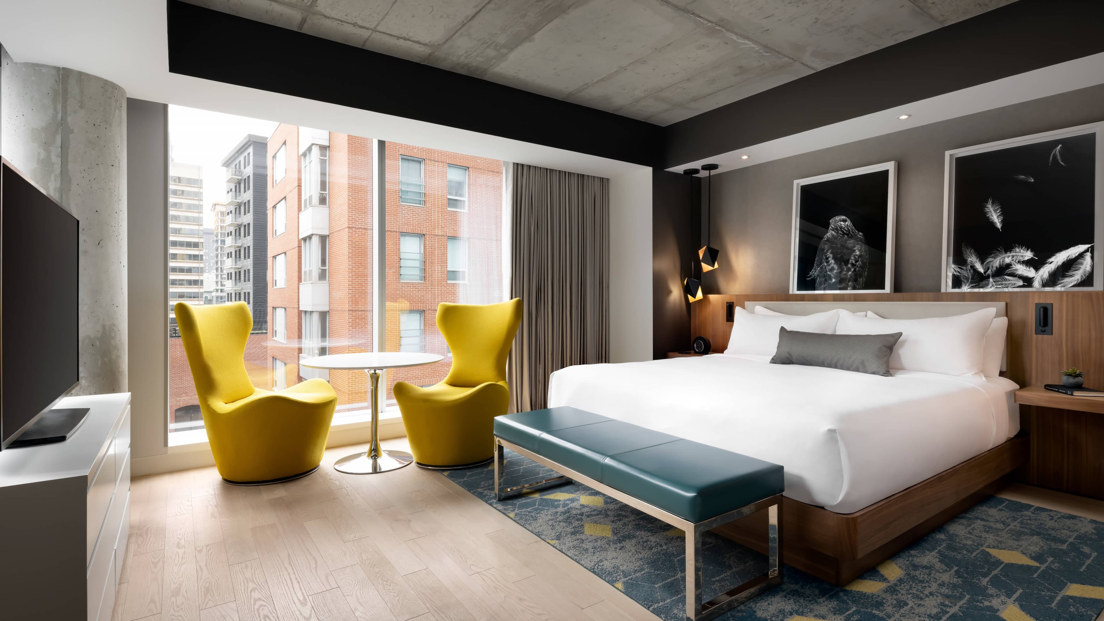 Humaniti Hotel Montreal, Autograph Collection - Image 5