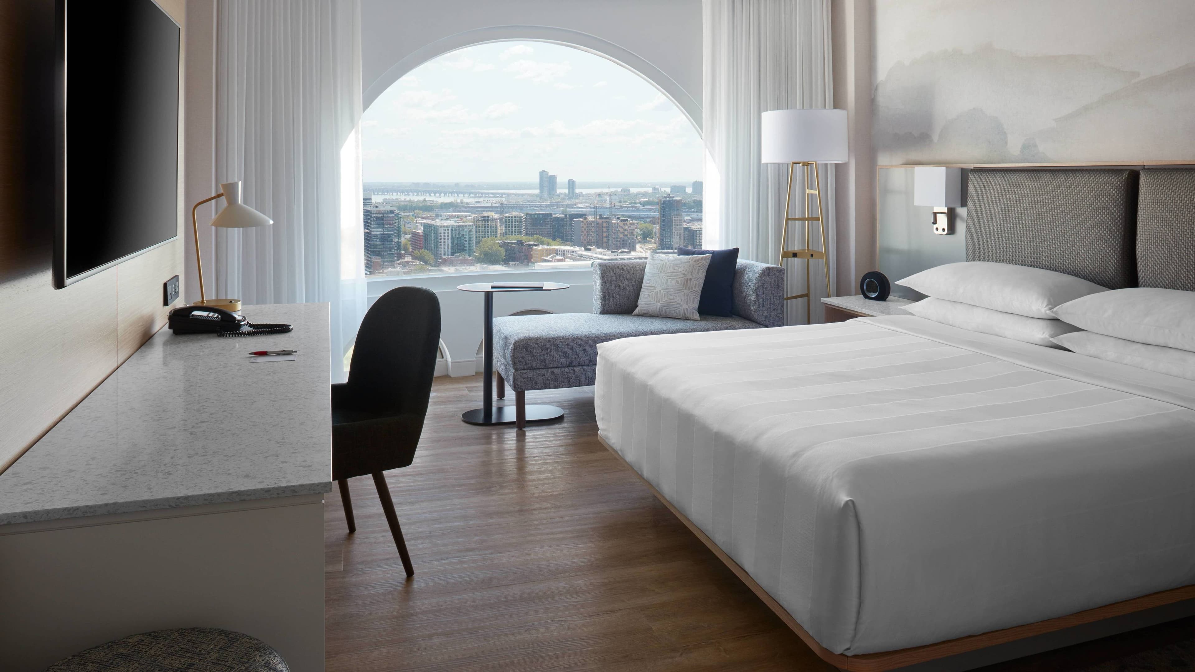 Holiday Inn & Suites Montreal Centre-ville Ouest — 30