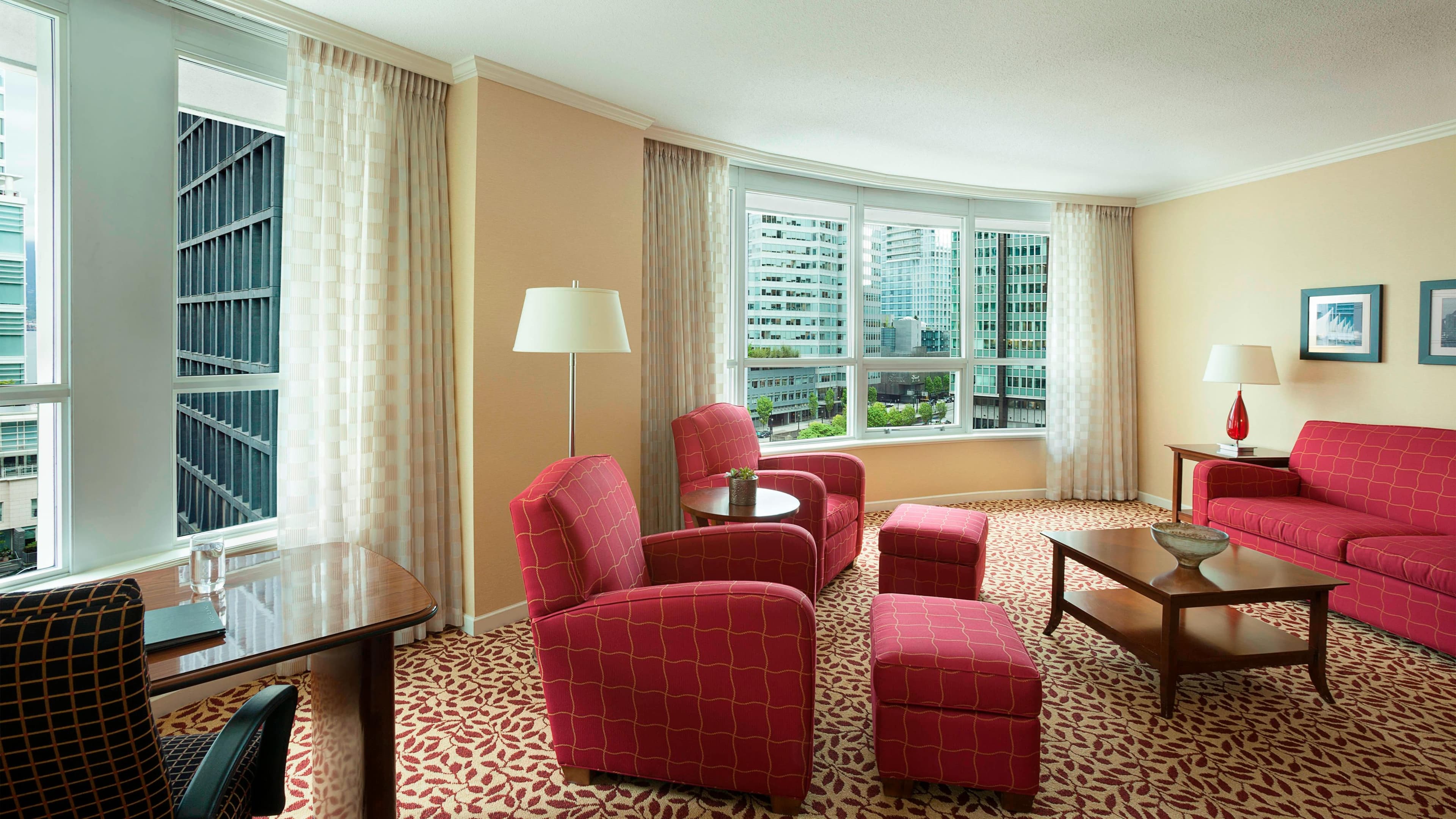Holiday Inn & Suites Vancouver Downtown — 37