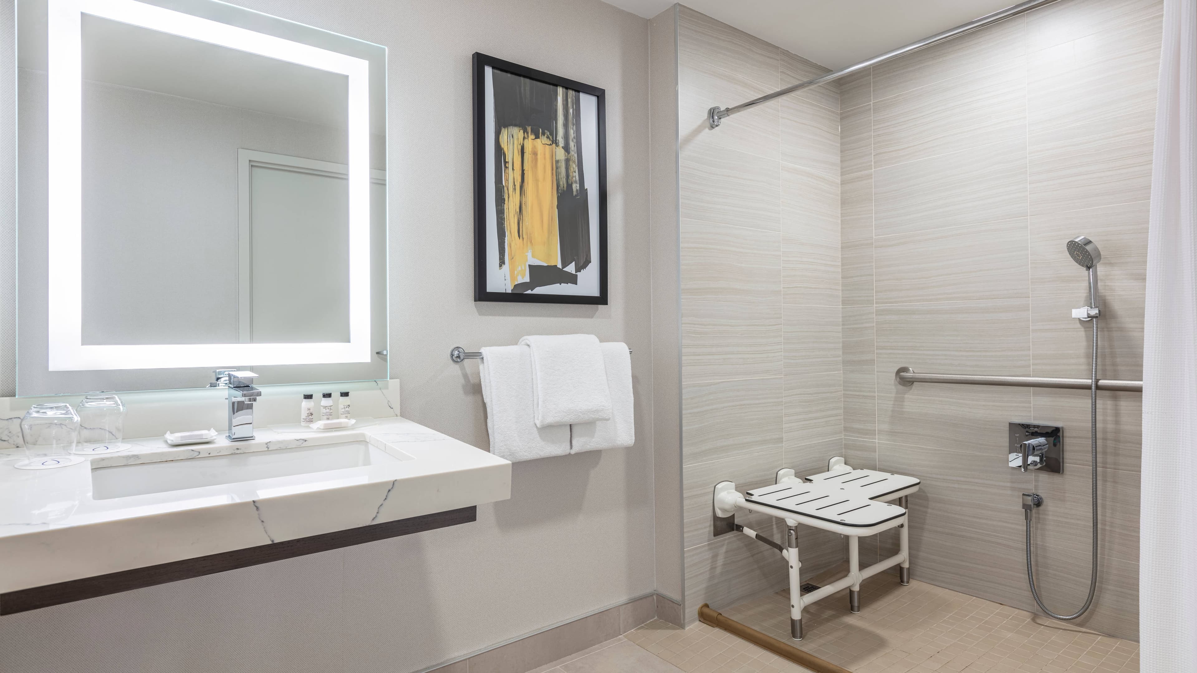 Suite - Image 6