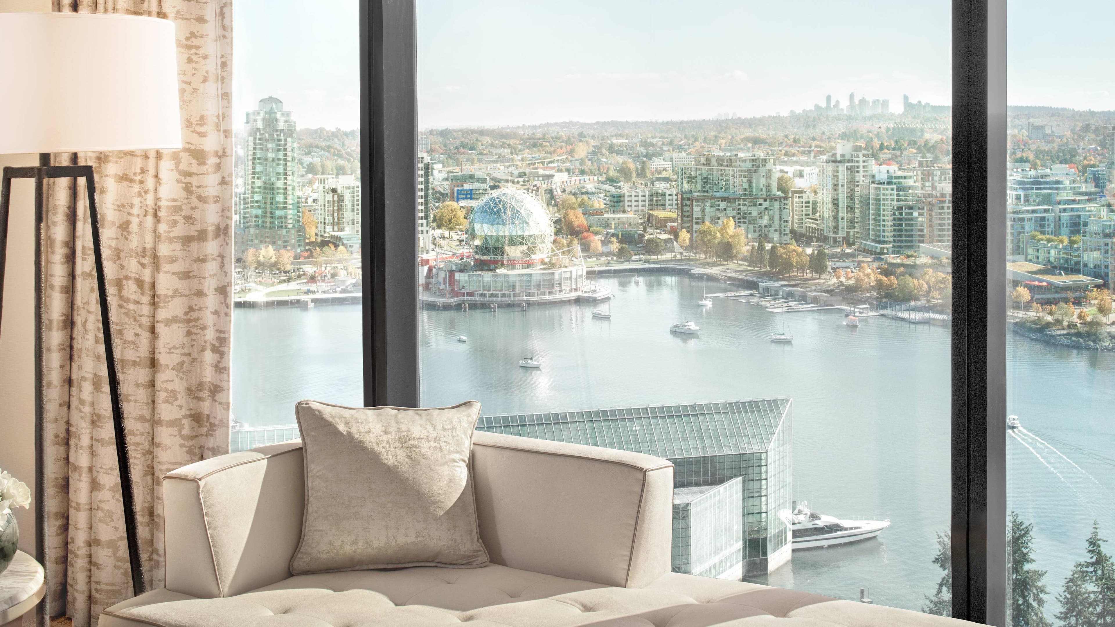 JW Marriott Parq Vancouver — 14